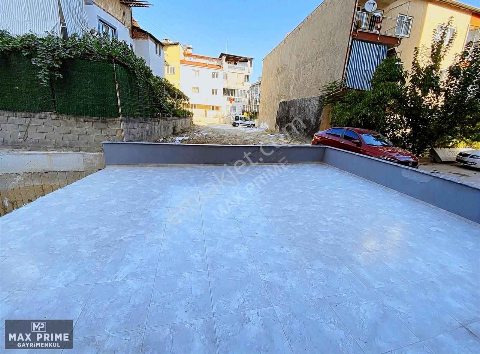 Sümer'de Çal Caddesi Üzerinde 500 M² Kullanım Alanlı Dükkan