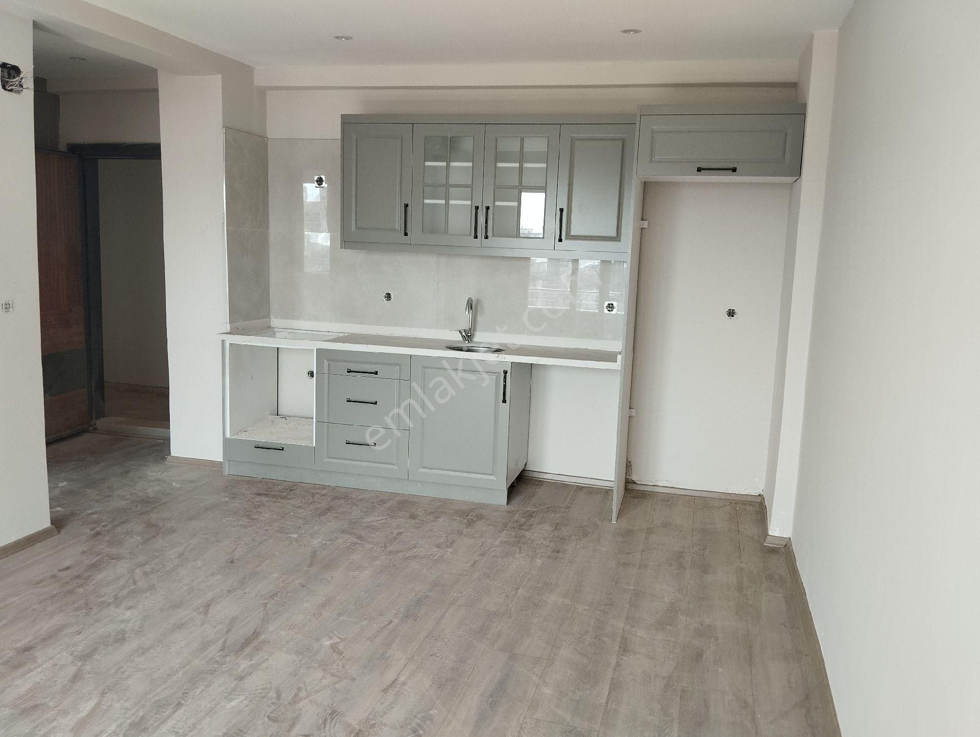 Adana Gültepe Mahallesinde Satılık 1+1daire