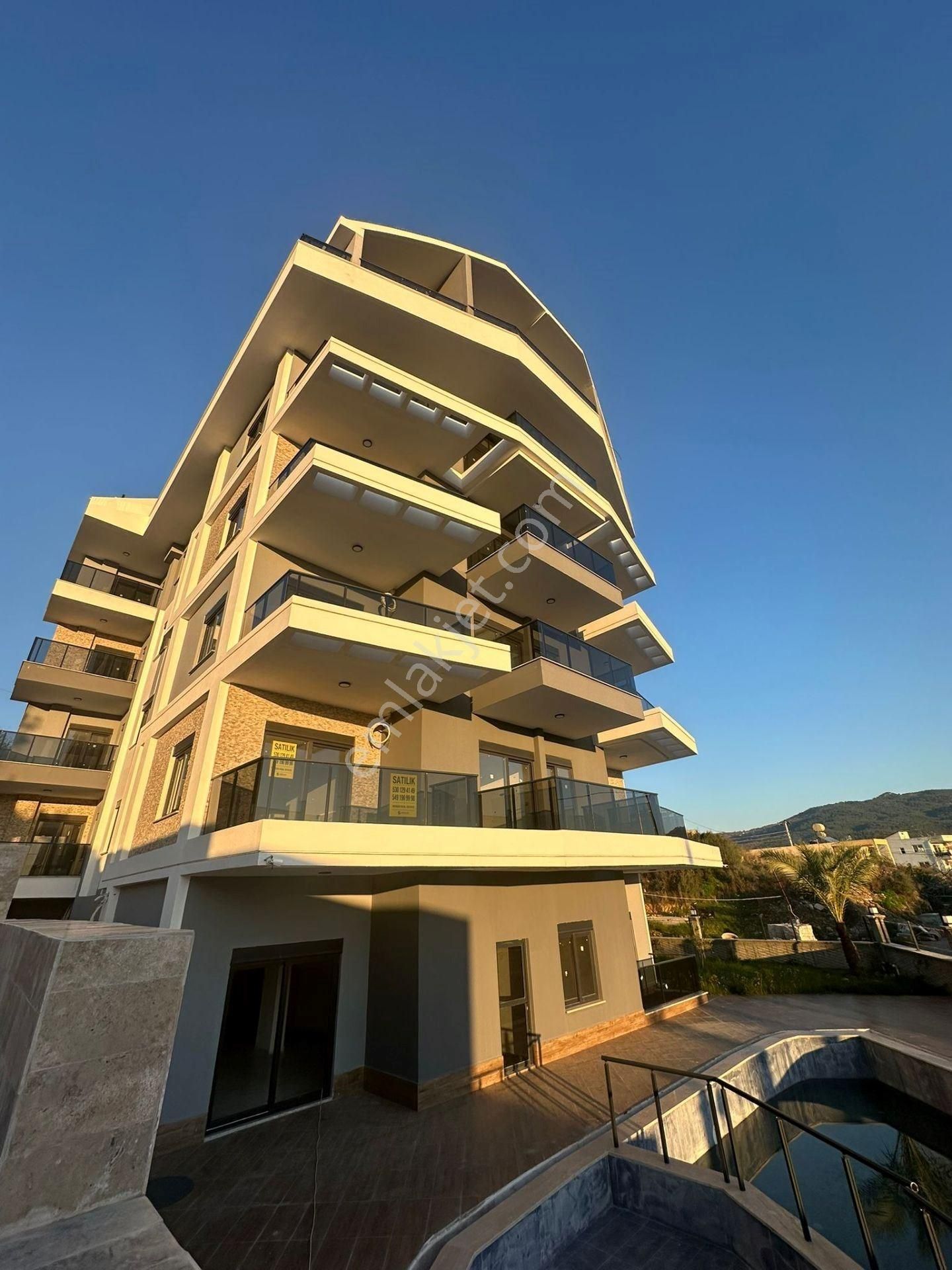 Alanya Demirtaş’ta Satılık 2+1 Daire – Havuzlu, Otoparklı, Uygun Fiyatlı!
