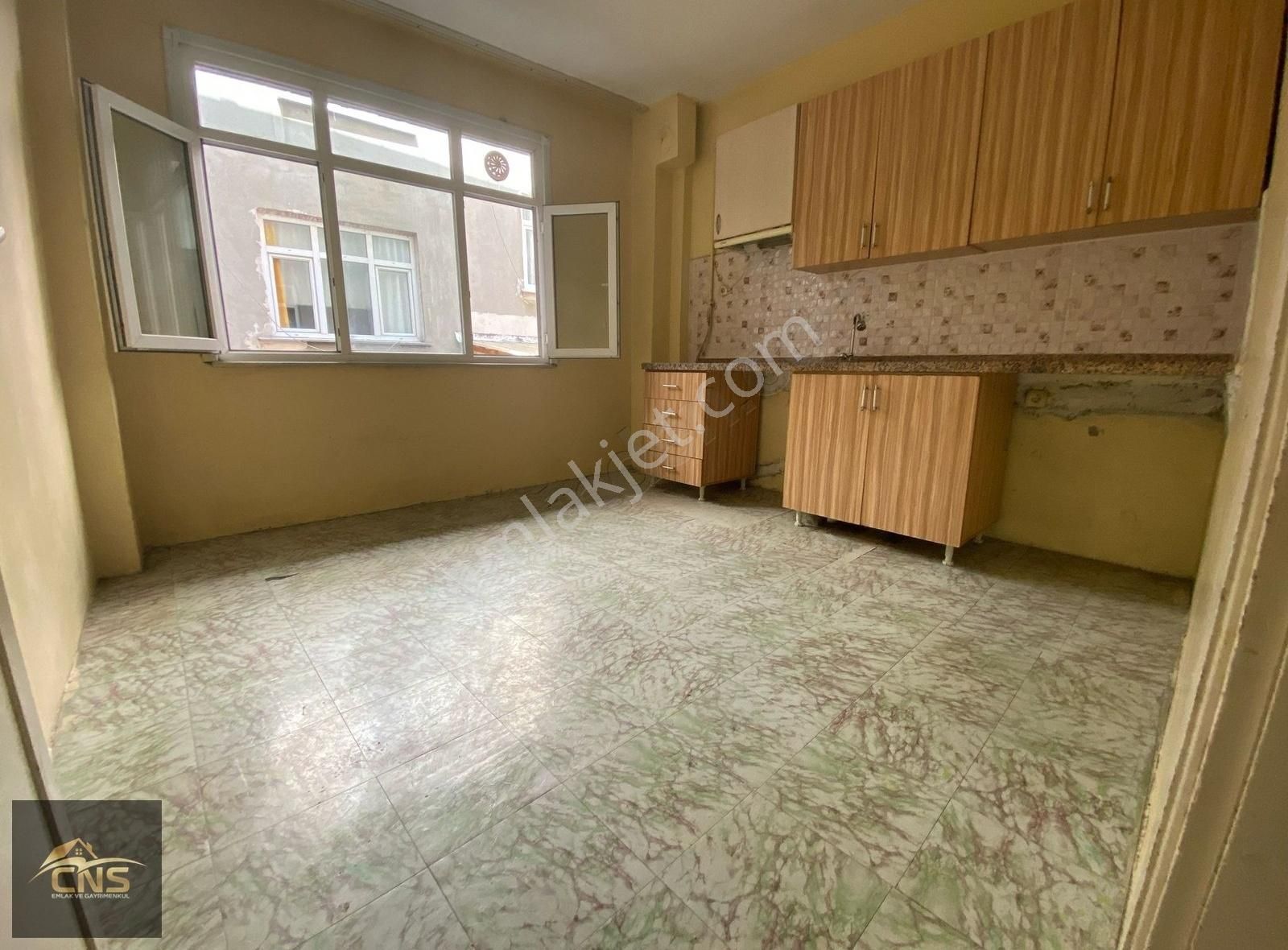 Yenimahalle Metrosuna Yakın 1+1 Yüksek Giriş Kiralık Daire