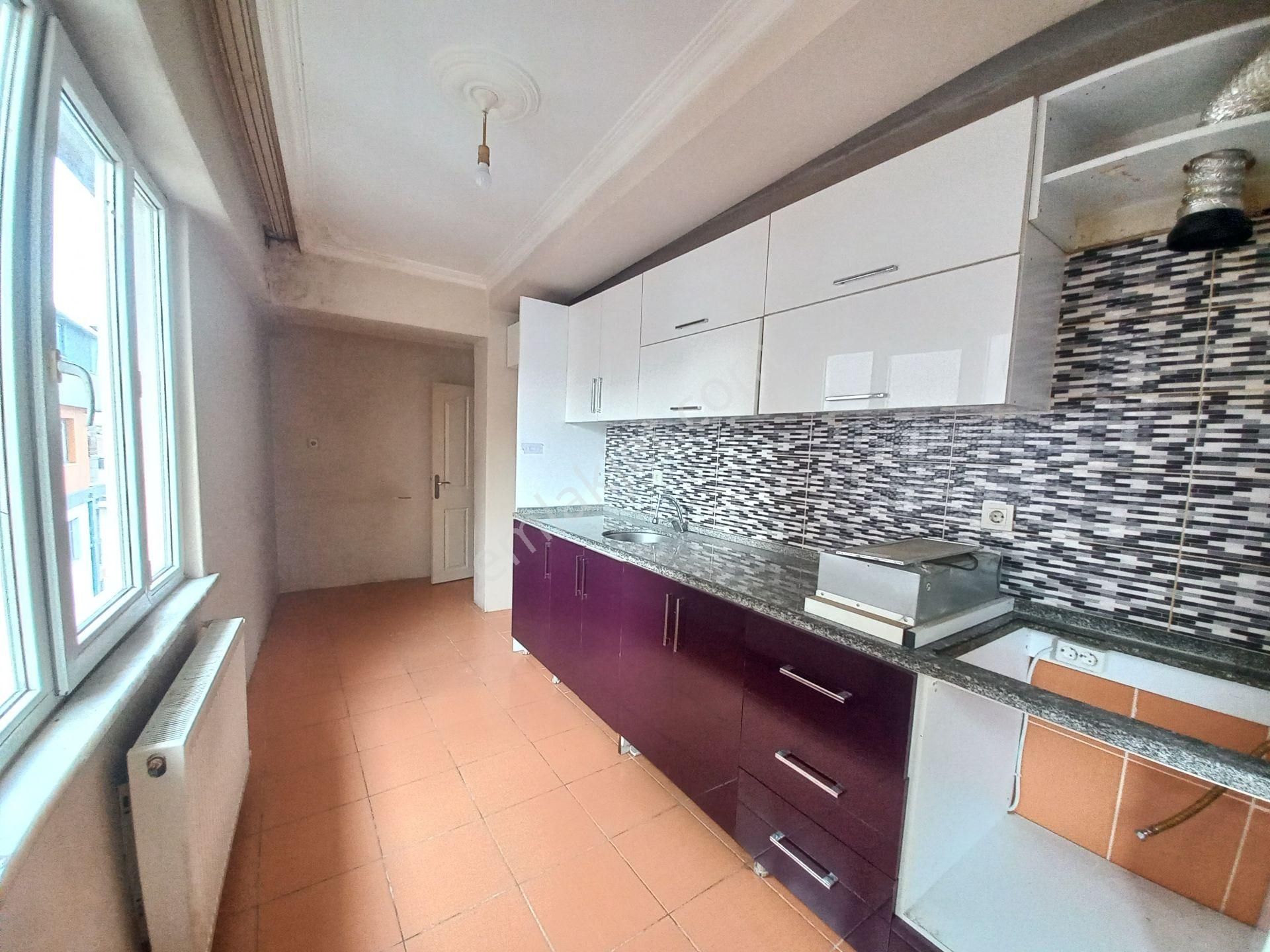 Şeref Emlak Eyüp Silahtarağa Kiralık Dubleks Daire 35.000 Tl