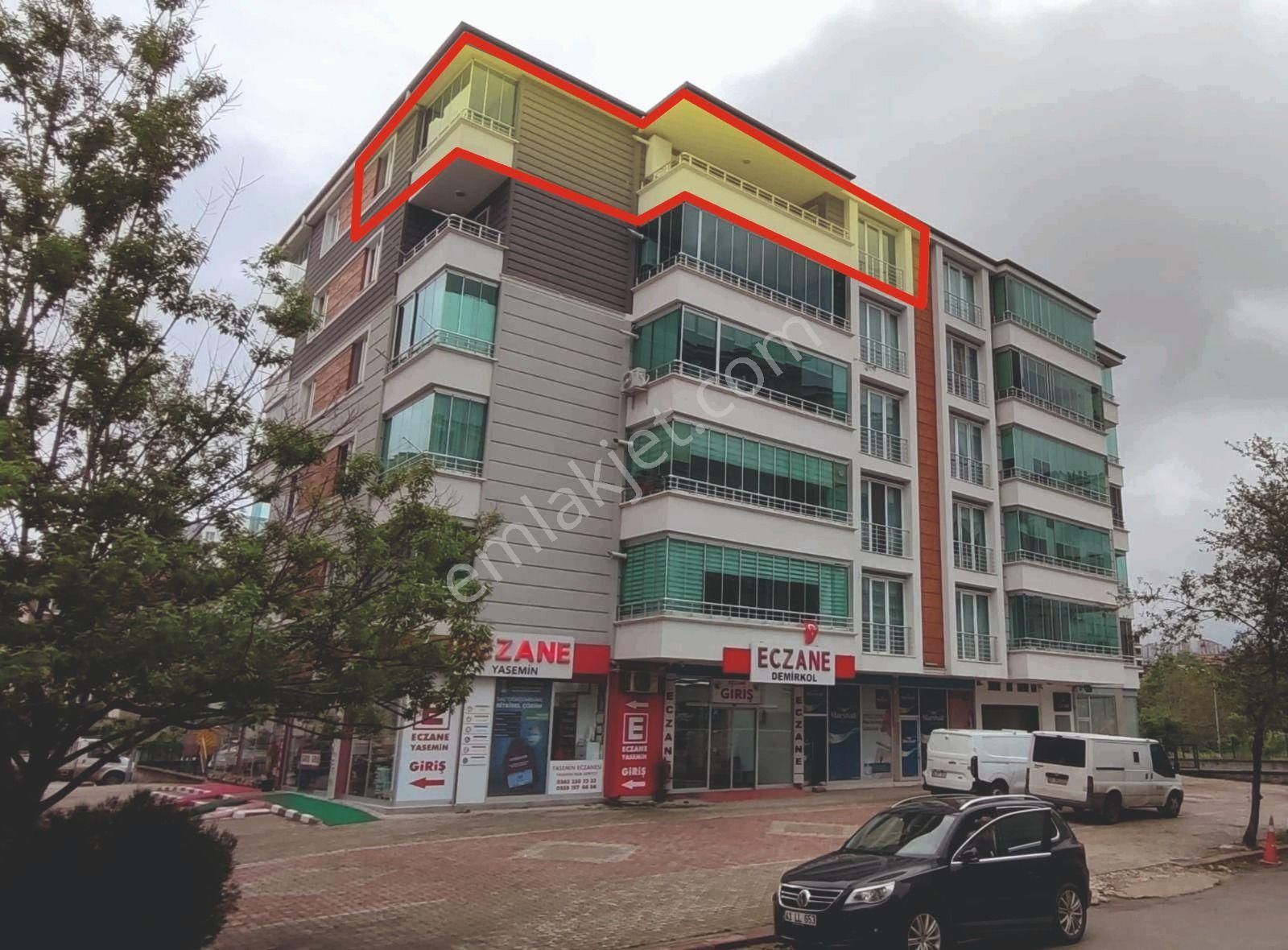 Derebahçe Mh De Site İçi Lüks 3+1 Daire