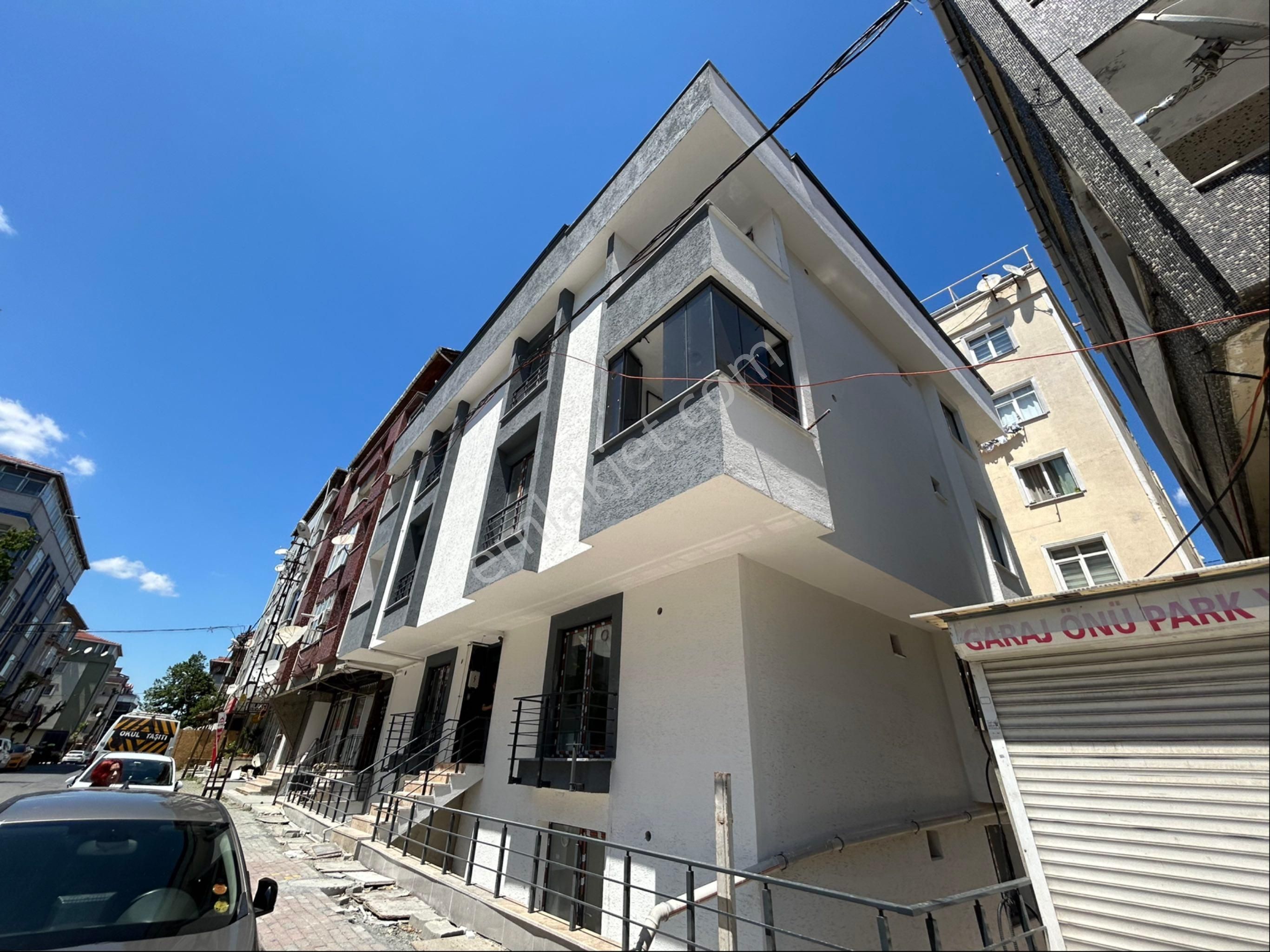 Paşa'dan E-5'in Dibinde Yüksek Giriş 2+1 75m2 Satılık Daire