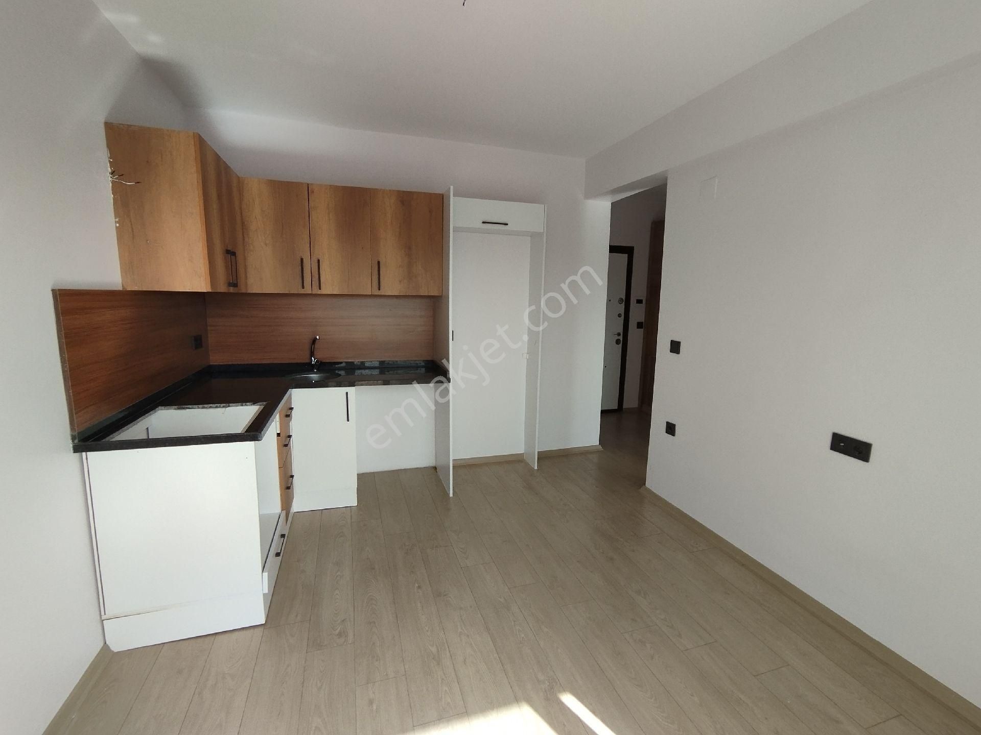 Adana Osmangazide Satılık 1+1 Daire
