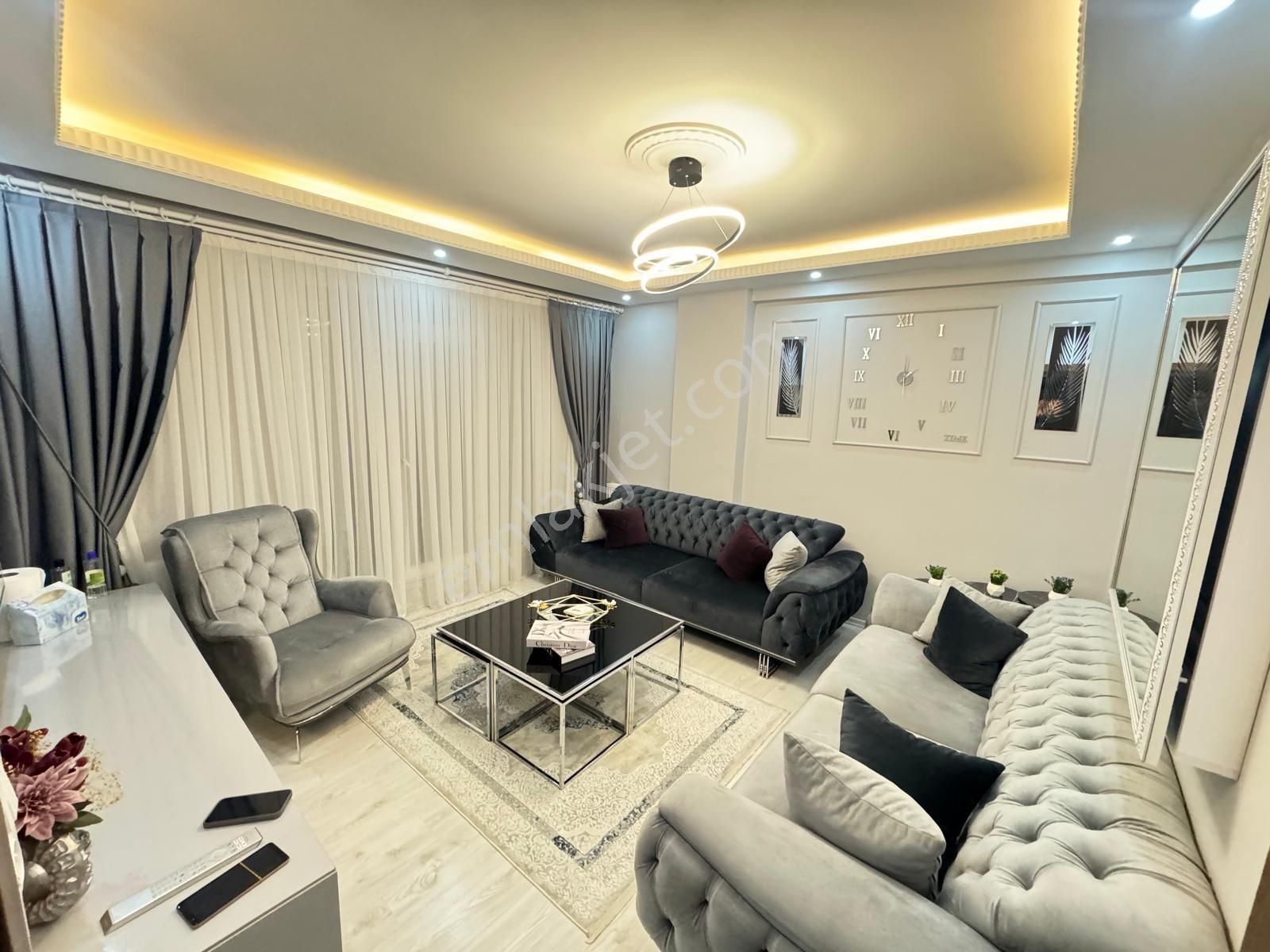 Üç Kardeşler'den İsmetpaşa Mah Cad Yakın 2+1 95m² Lüx Orta Kat