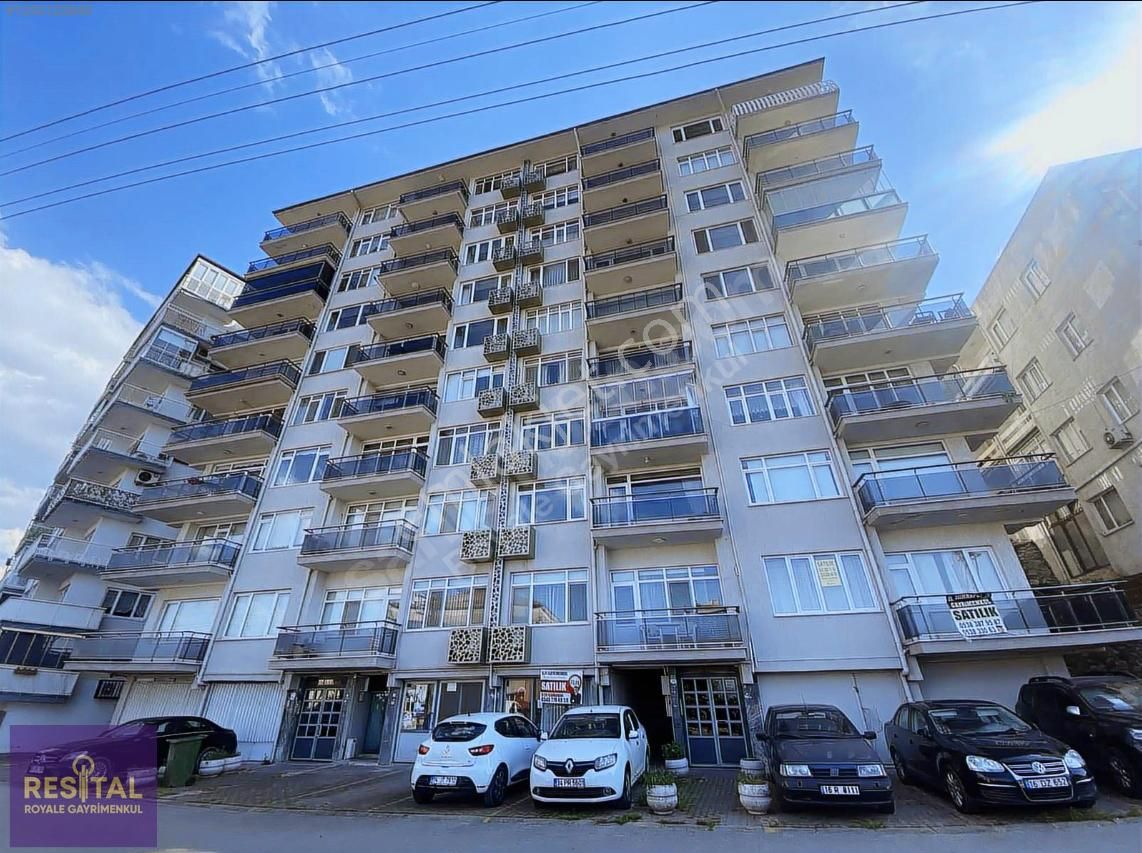 Çekirgenin Kalbinde Panoramik Şehir Manzaralı Daire