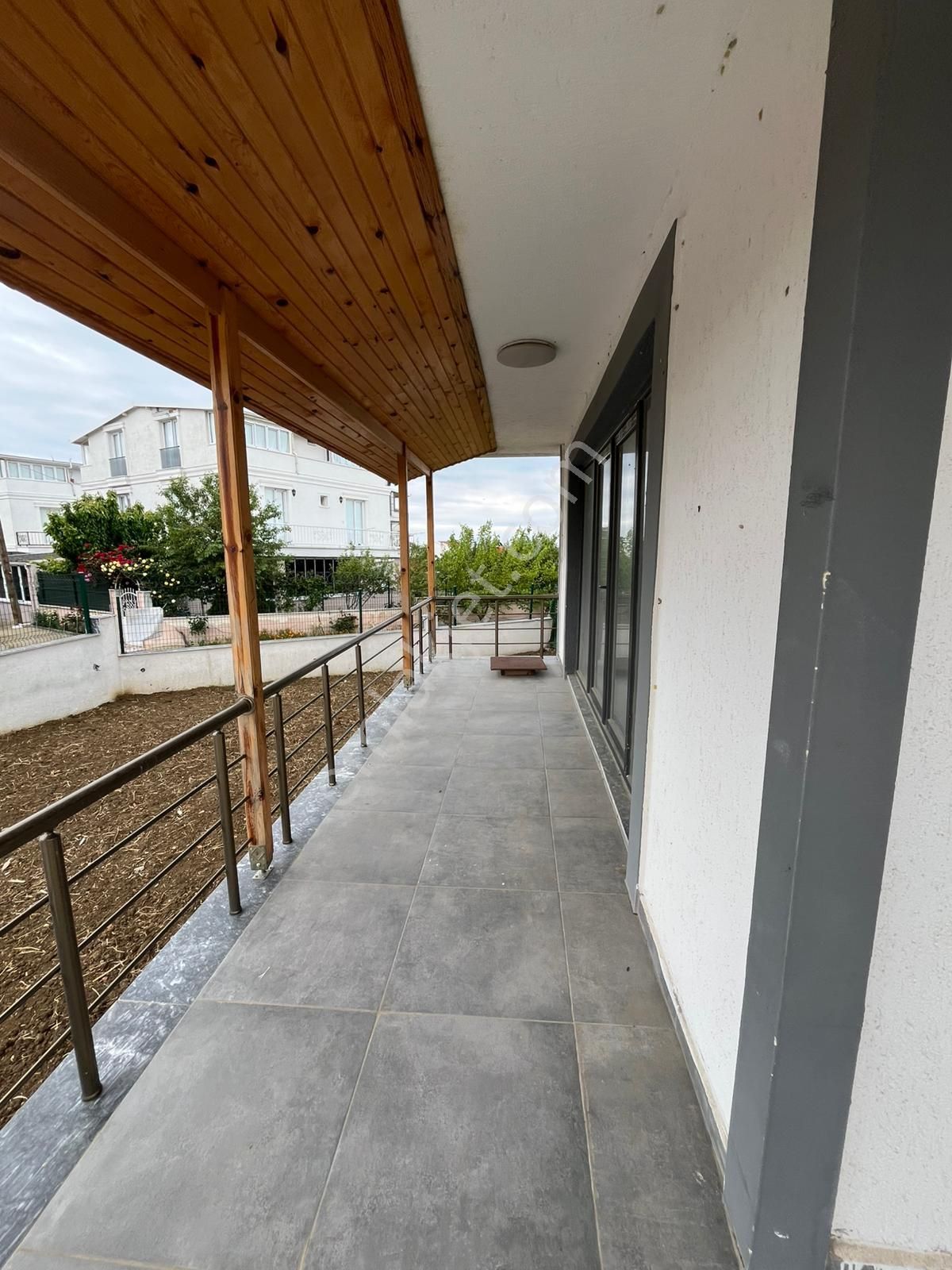 Ata Gayrimenkul'den Verandalı 5+1 Geniş Oturumlu Satılık Villa - Görsel 5