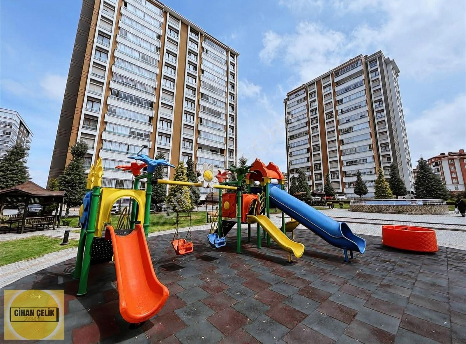 Ataşehir Konutları Kapanmayan Manzara 4+1 Bakımlı