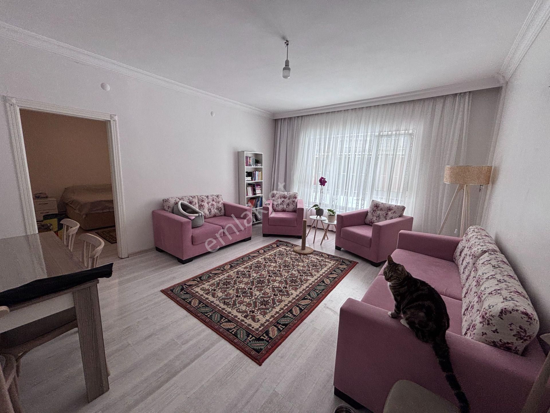 Anadolu'dan Perçem Sokakta 2+1 Geniş Masrafsız Kiracılı