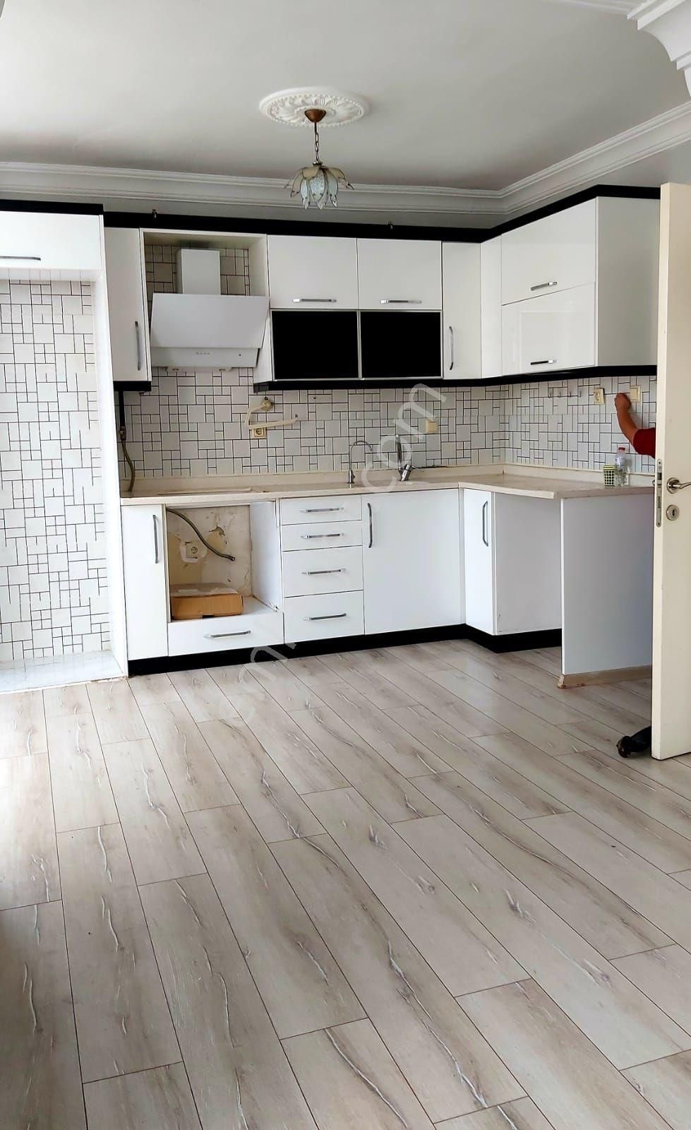 Huzurevlerınde Hasarsız Bına 3+1 Satılık Daire