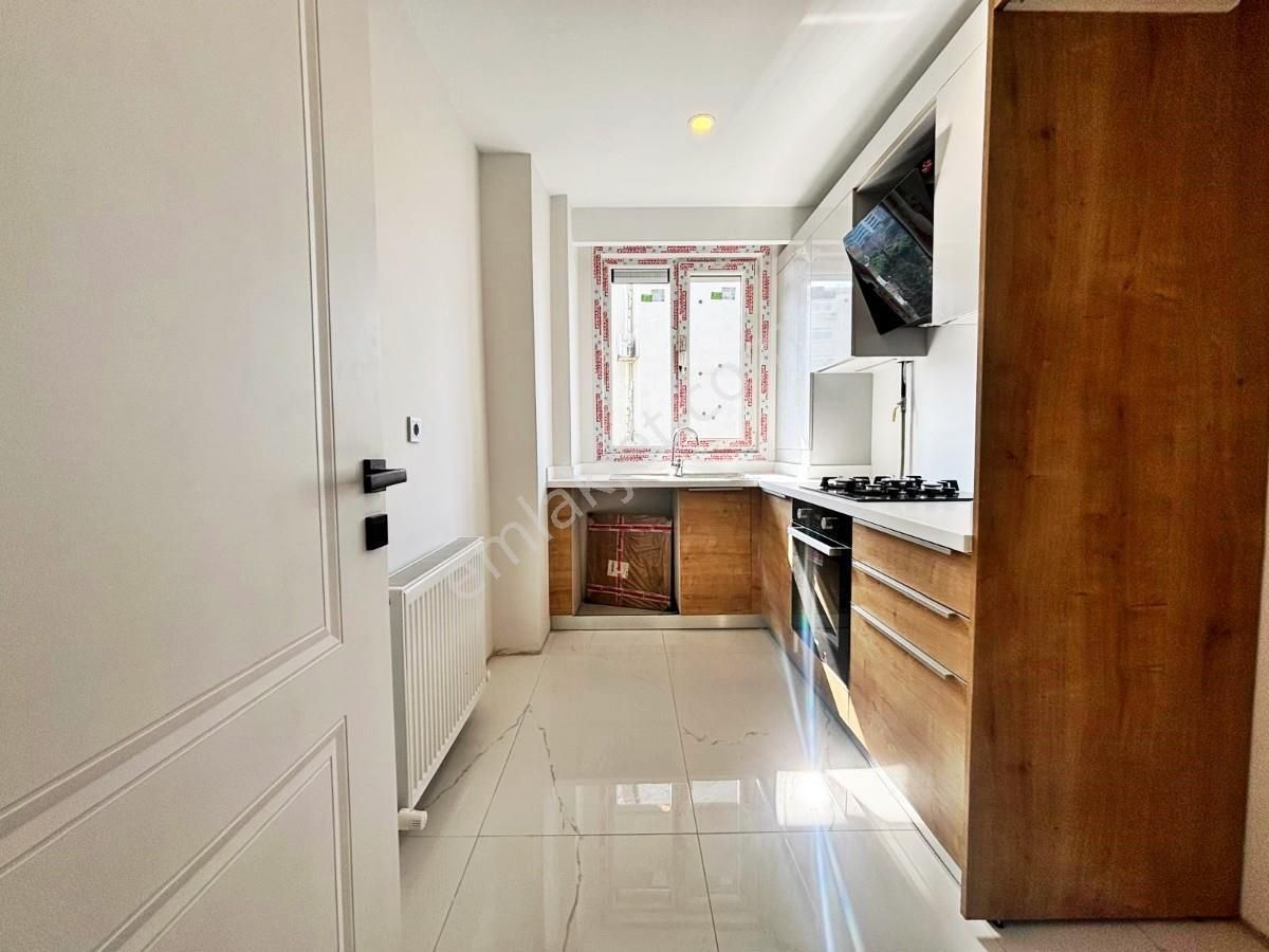 Kadıköy Göztepede 3+1 Satılık Daire Troykadan