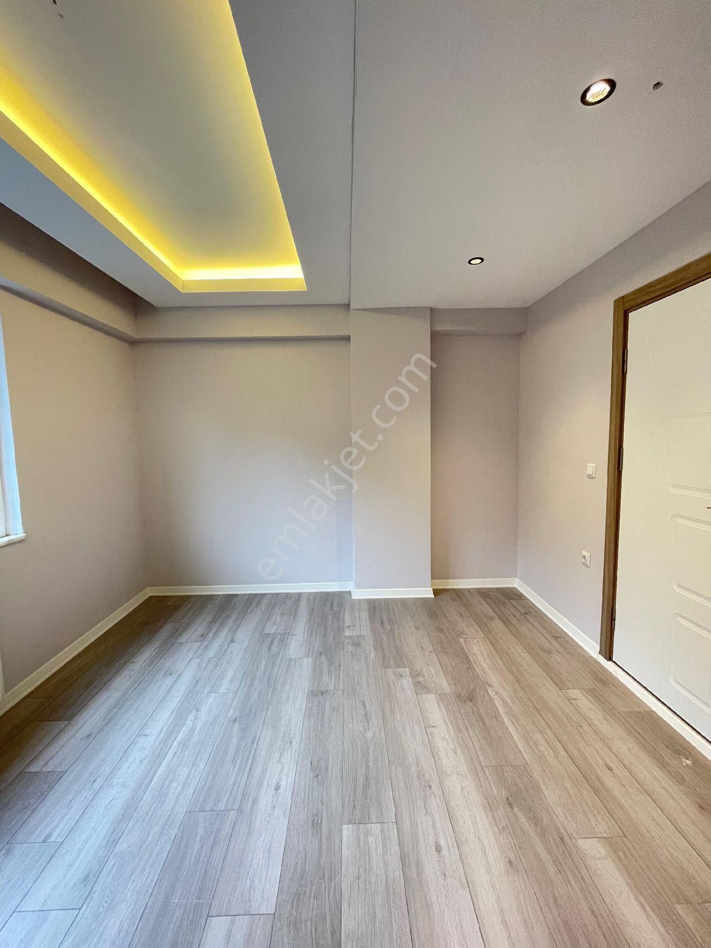 Atakum Yenimahallede İzmir Caddesinde Satılık Deniz Gören 3+1 Daire