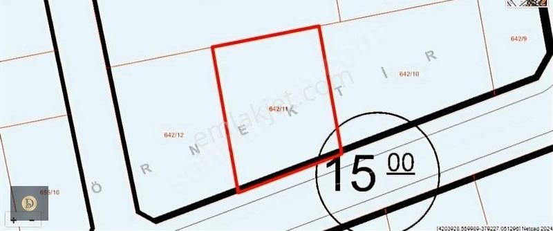 Dora Gayrimenkul'den Fertek Kampüs Yolunda İyi Konumd 800m2 Arsa