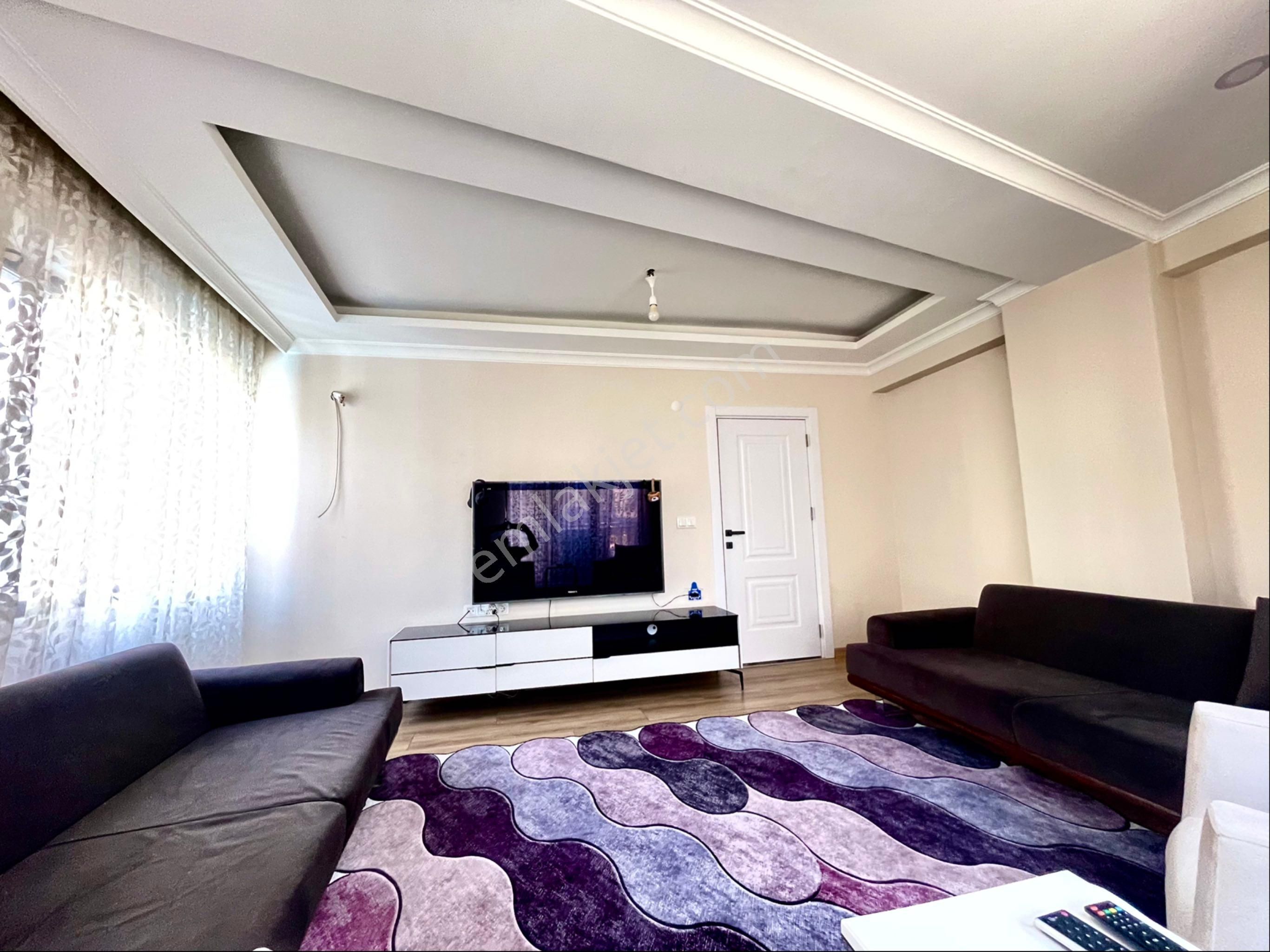 Sahibinden Eşyalı Ana Caddede