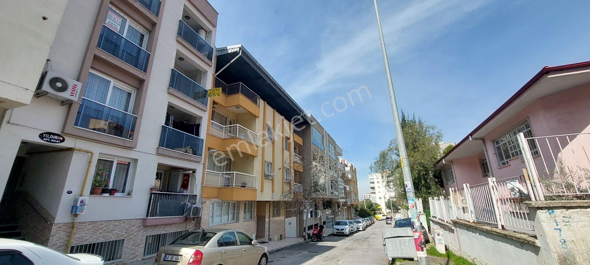 Küçük Çiğlide Satılık 2+1 Daire Kanıt Emlaktan