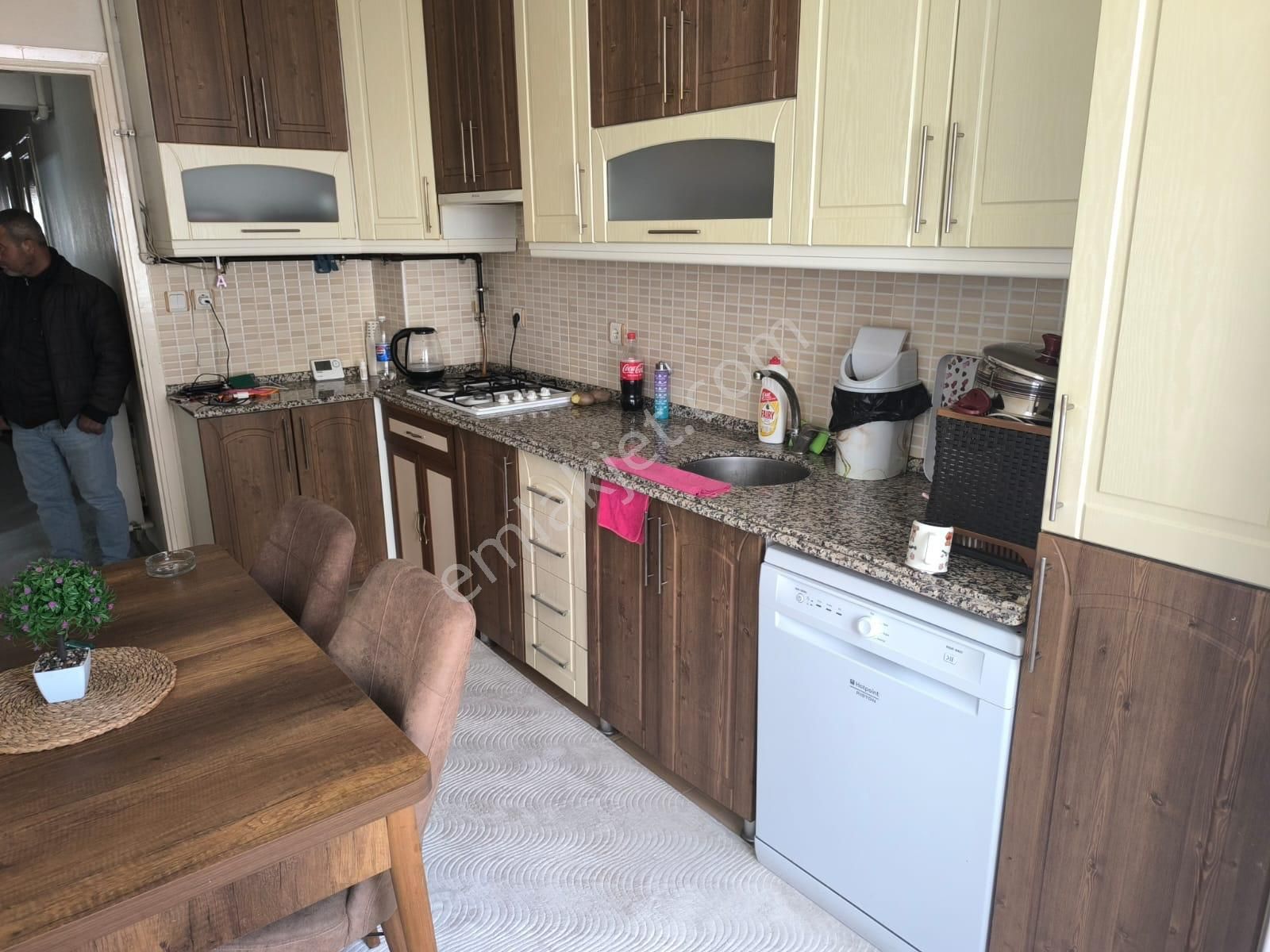 🏡peker Mahallesi 🏡 ✅3+1 135 M2 5 Katlının 2 Katı ❇️ Kapalı Mutfak