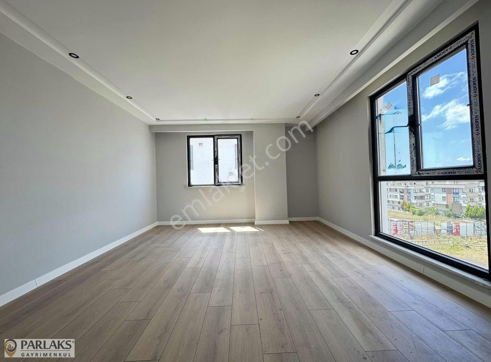 Darıca Tuzla Caddesinde Yerden Isıtmalı Lüx 2+1 95m² Ara Kat