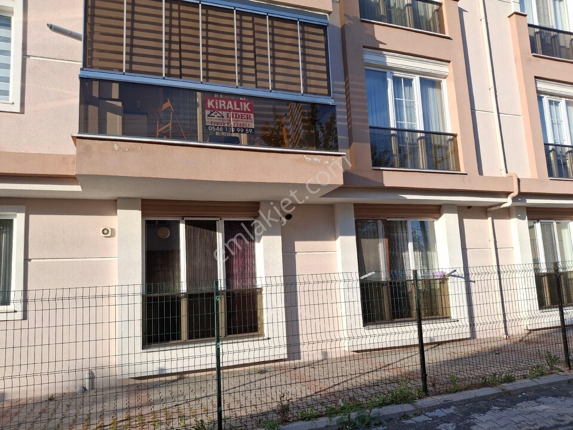 T.dağ Muratlı K.pınar Mah.de Merkezi Konumda Geniş Aydınlık Sıfır Eşyalı 2 Kat (2+1)daire Kiralıktır