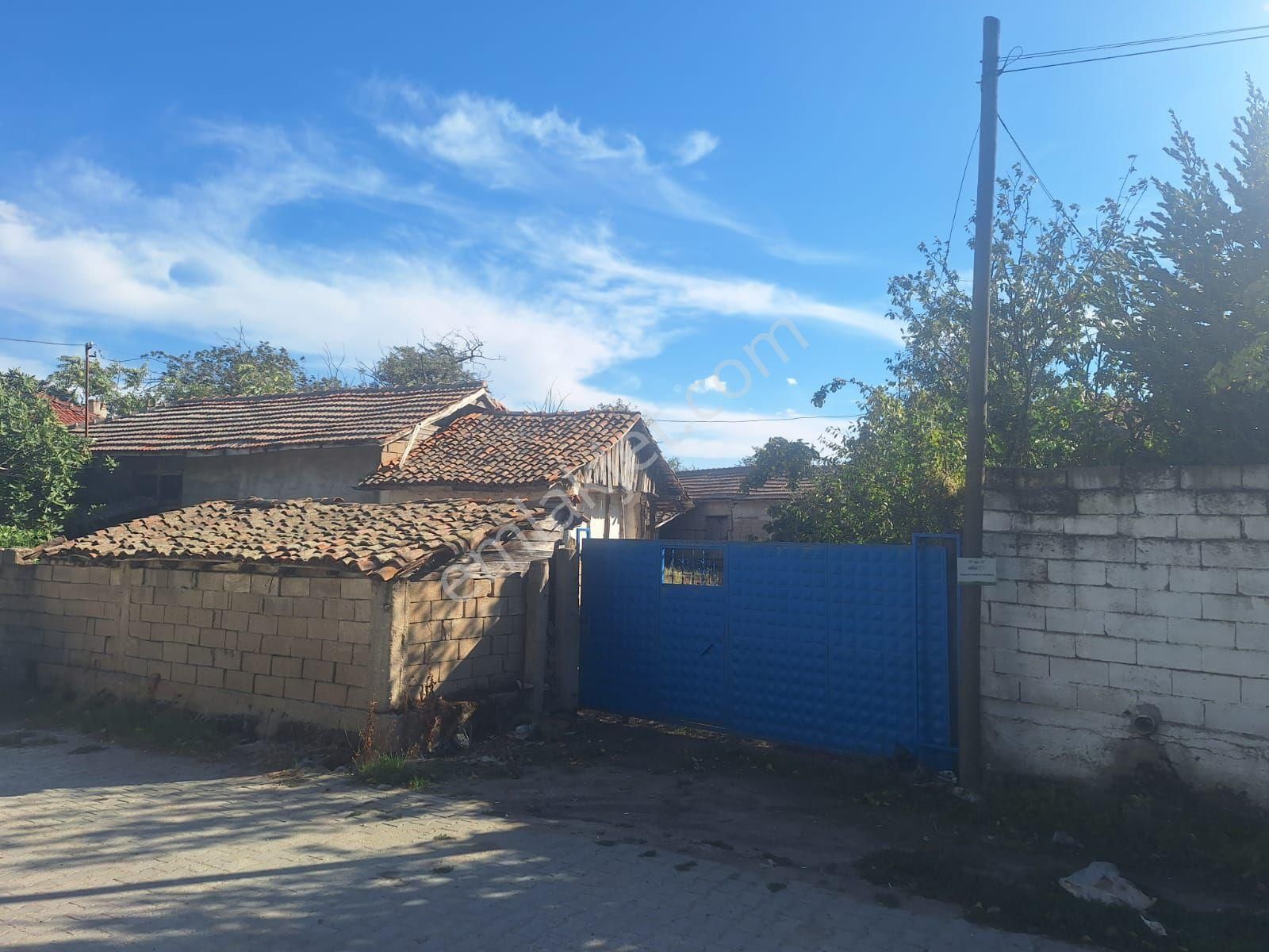 Pancarkoyde Koy Evi