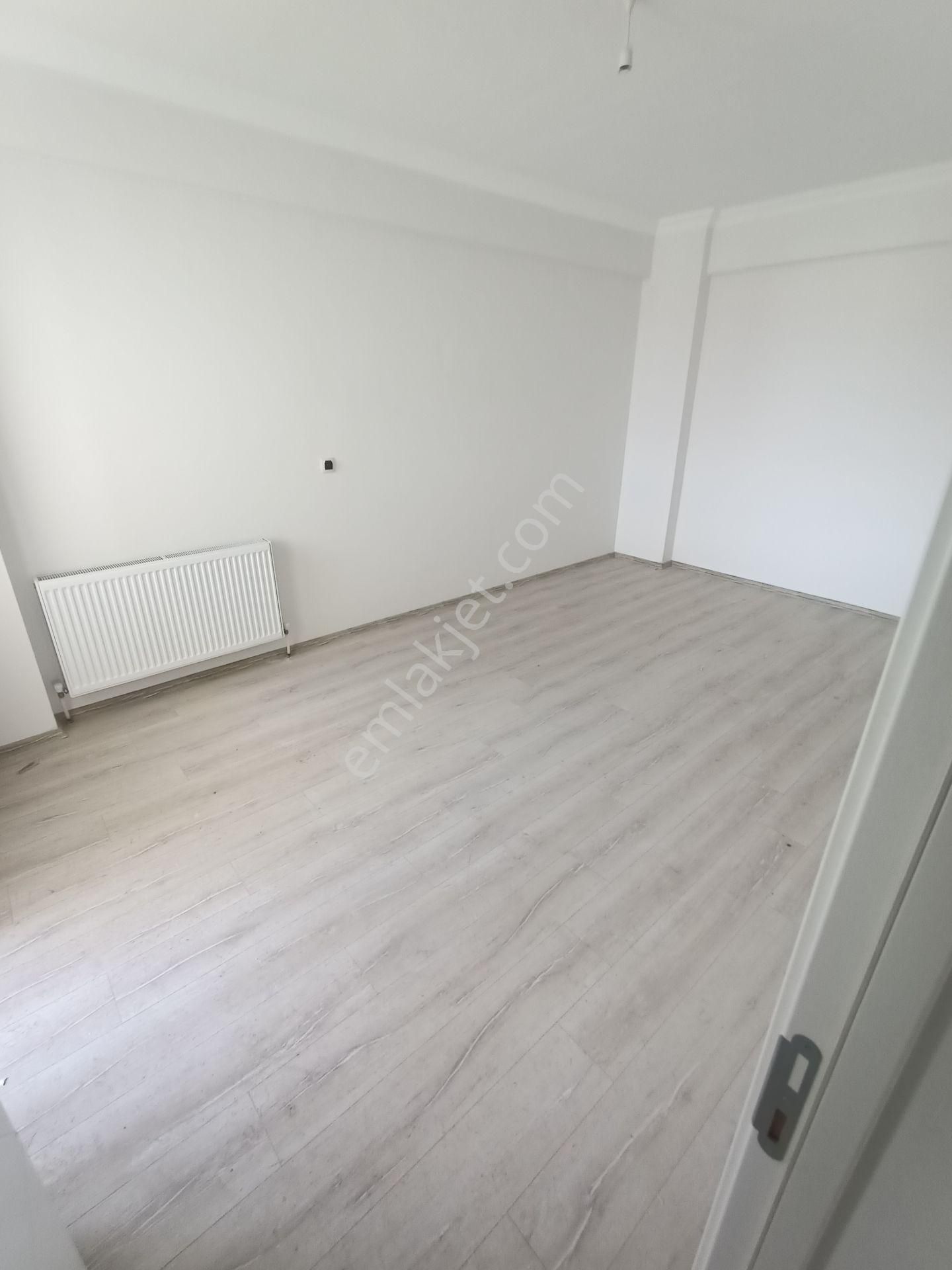 Cengiz-yapı Çorum Mevlana Okulu Civarında Satılık 3+1 Daire