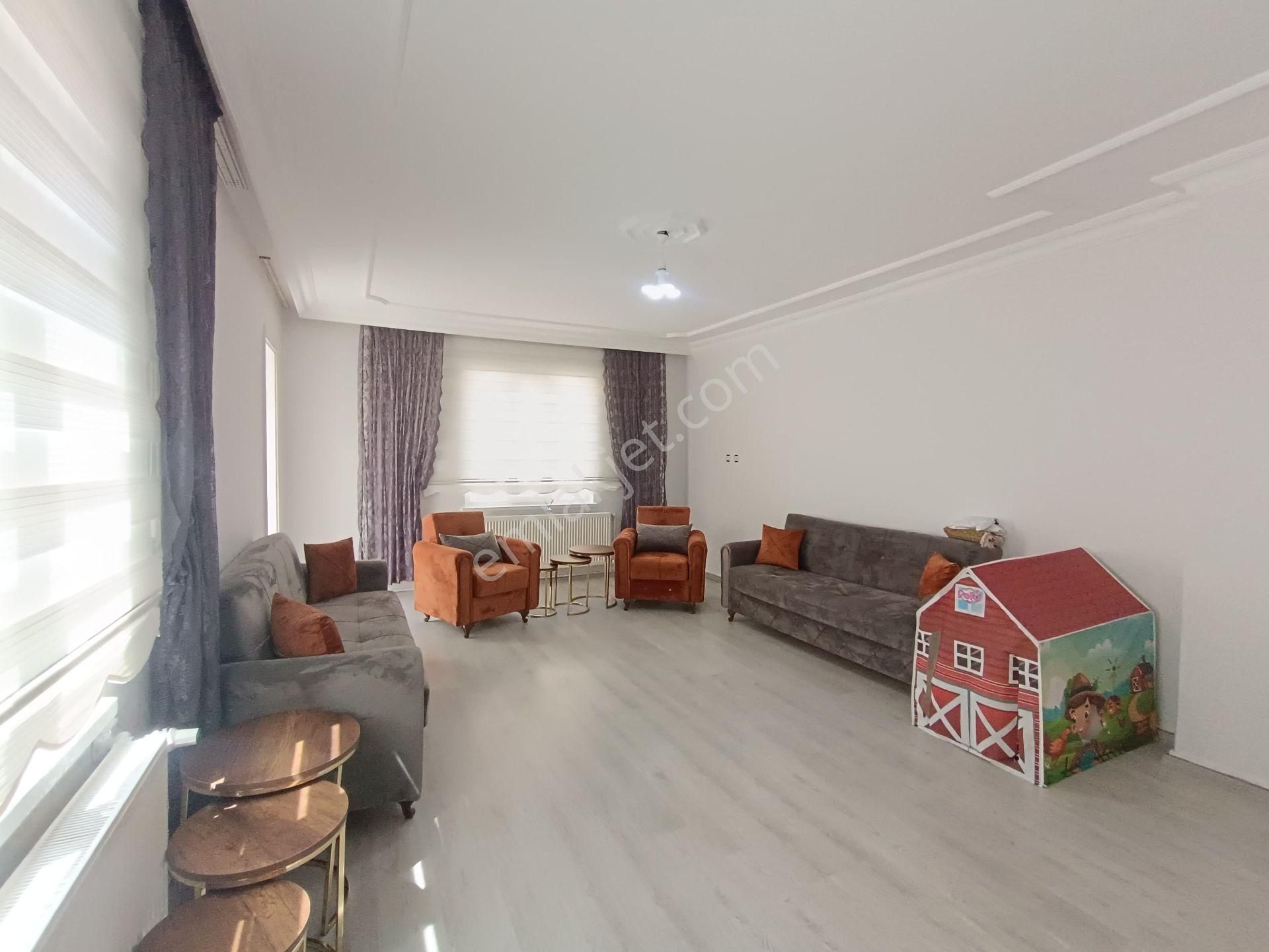 Babacandan Yenişehir'de Doğalgazlı Parkeli 4+1 Daire