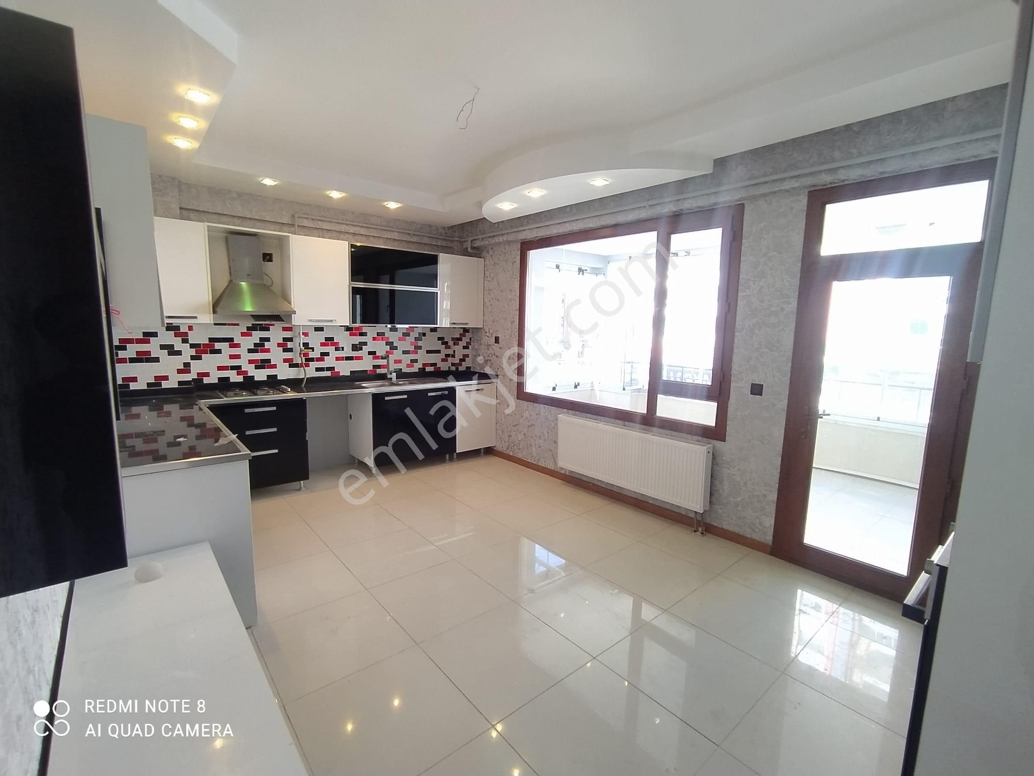 Radison Otel Akasında Taşınmaya Hazır Satılık 4+1daire