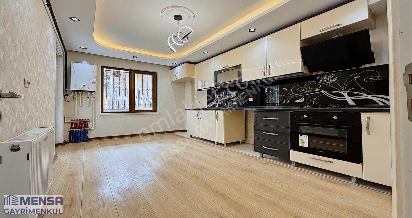 Keçiören Karakayada Ana Cadde Paraleli Ful Yapılı 3+1