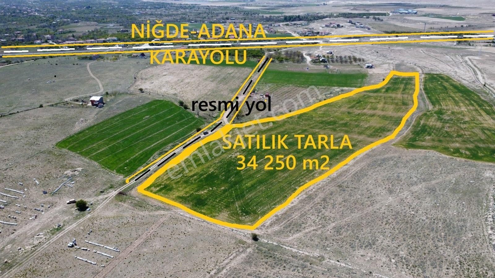 Niğde Bor Bahçeli Adana Yoluna Çok Yakın 34250m2 Satılık Tarla