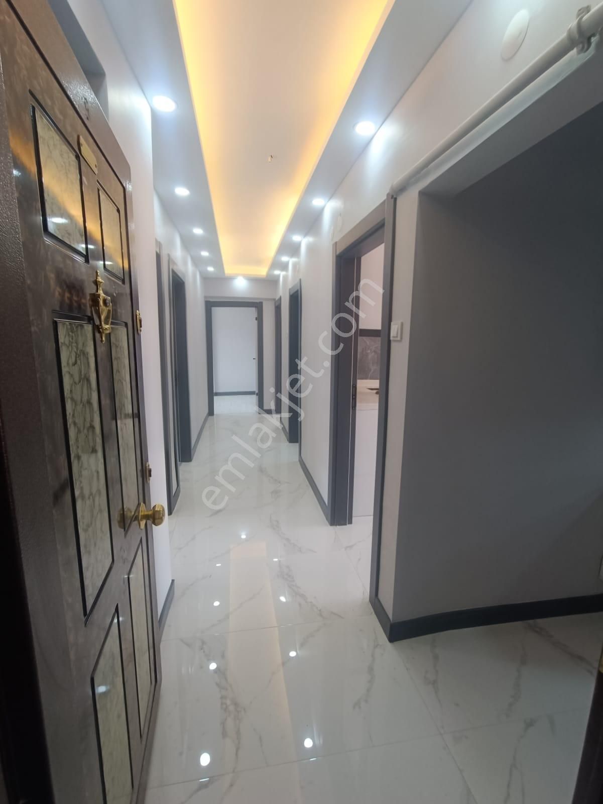 Mç Emlak'tan Mareşal Çakmak Mah'de 3+1 Lüxs Satılık Daire - Görsel 23