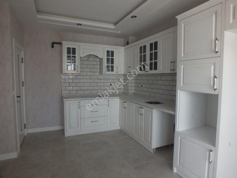 Karaman Çeltek Mahallesi 4.kat 135 M2 3+1 Garajlı Satılık Sıfır Daire