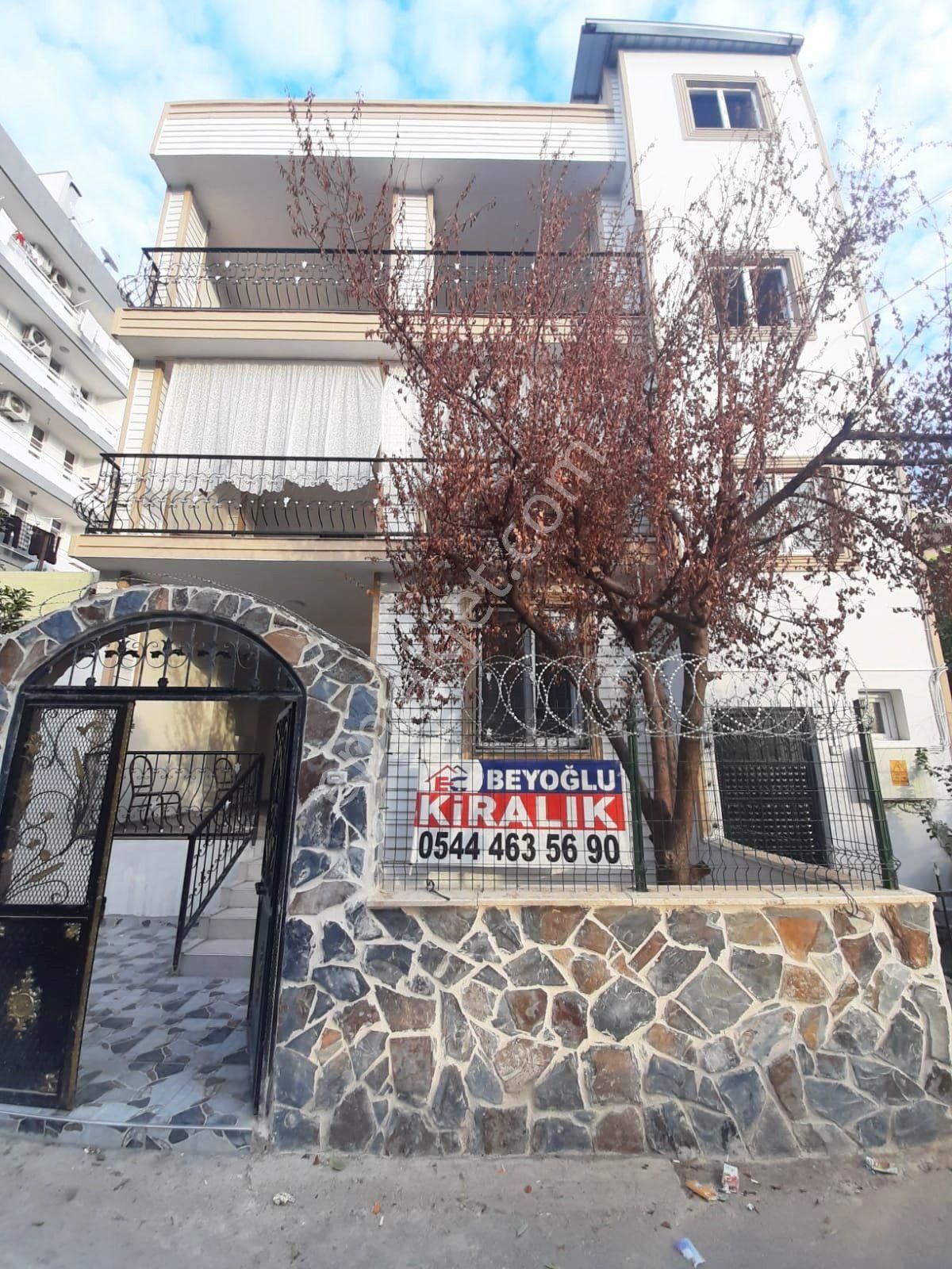 Esas 01 Karşısı Doğal Gazlı Bahçeli Bağımsız Girişli Müstakil Kiralık 2+1