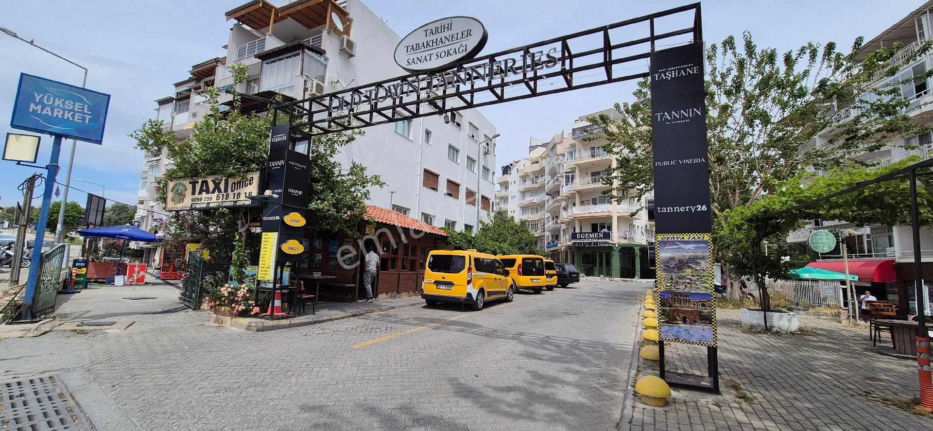 Kuşadası Marinada Eşyalı Kiralık 2+1 Daire