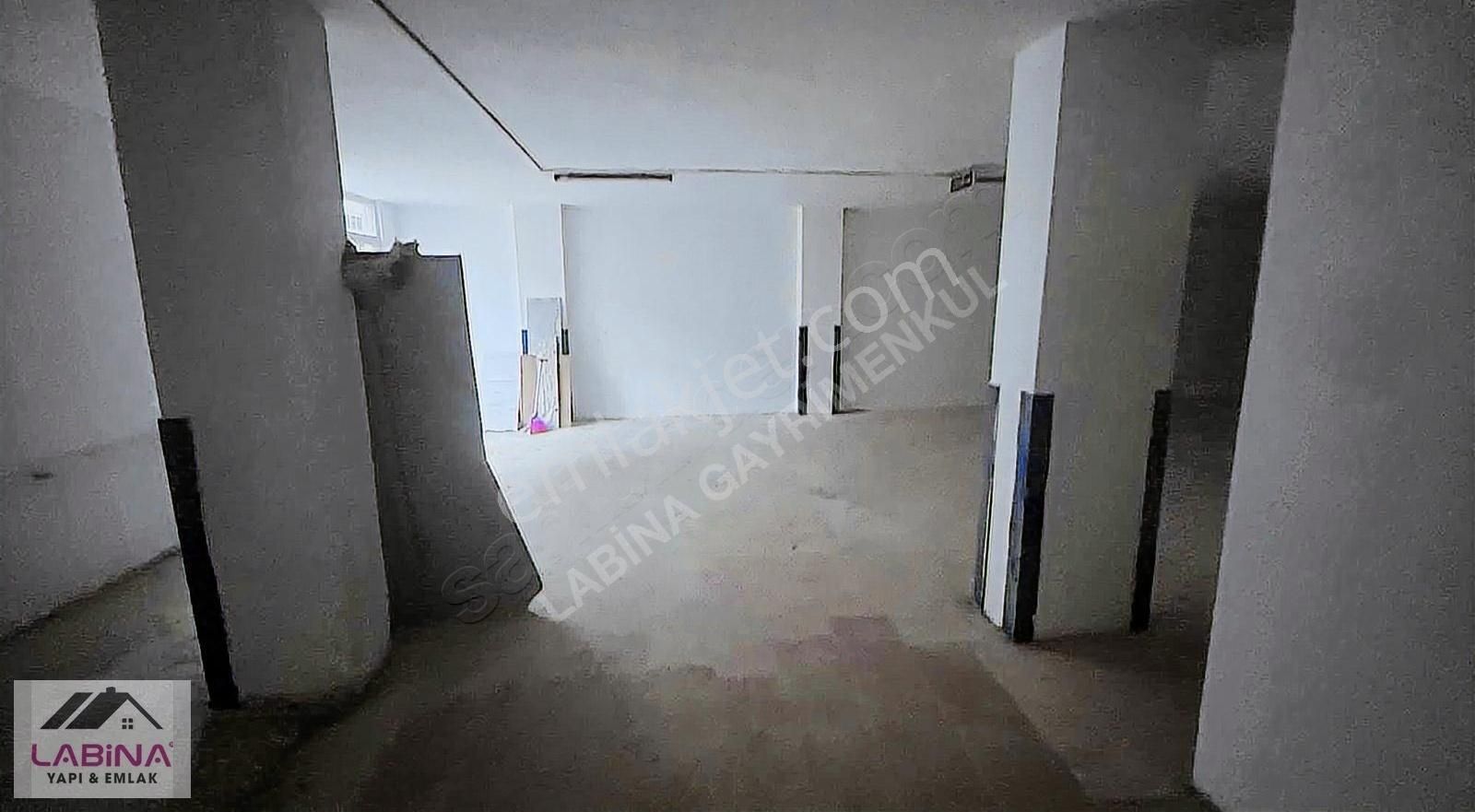 Labina Yapı'dan Maslak Çeşme Caddesi Üzerinde 400 Metre² Kiralık
