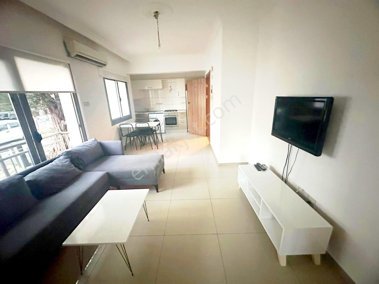Girne Merkez'de Kar Market Yakınında Kiralık, Aylık Ödemeli, Full Eşyalı 1+1 Daire !!