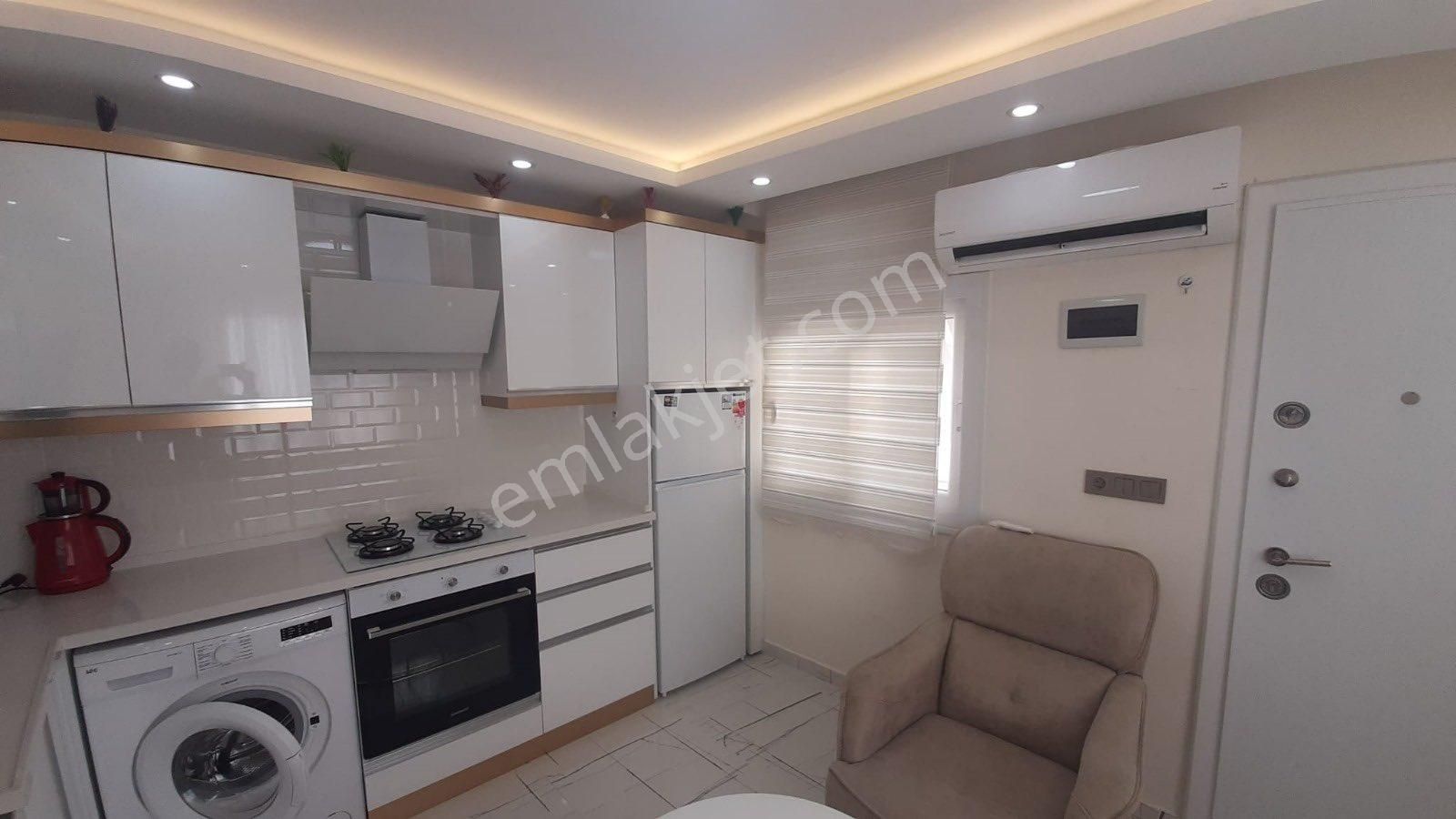 Adana Seyhan Çarşı Merkezde Eşyalı Kiralık Lüx Dizayn Daire