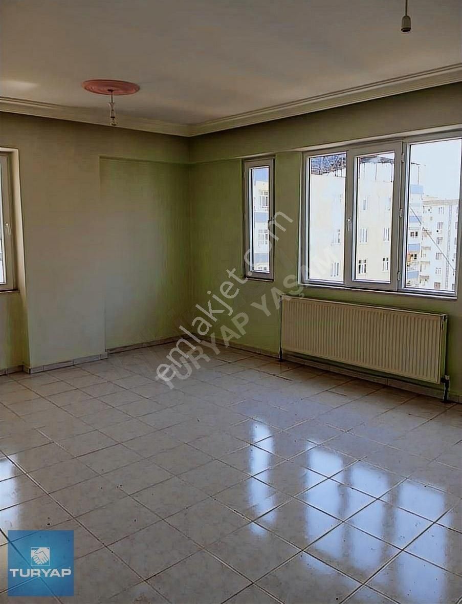 Turyap Yaşam Gayrimenkulden Acil Satılık Daire