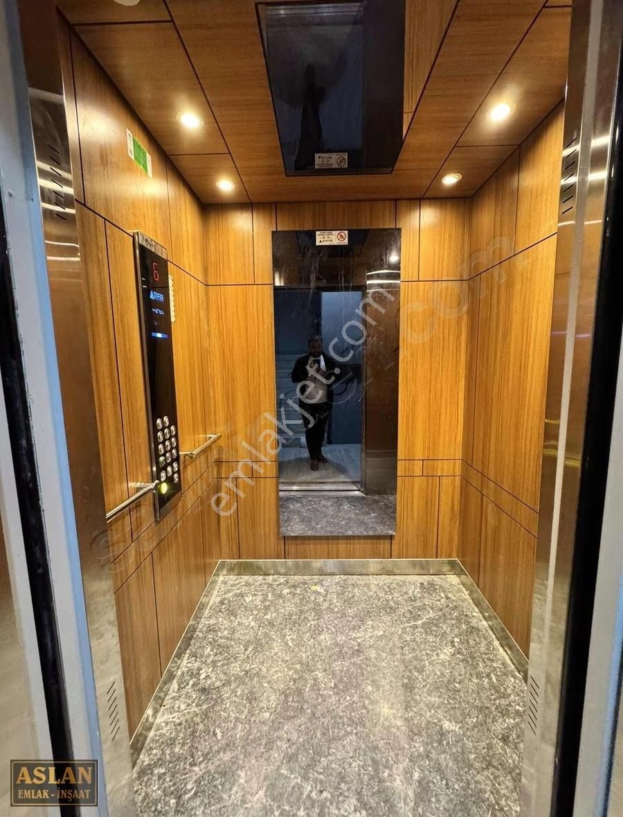 Salih Aslandan Ultra Lüks Site İçi Ara Kat 4 Oda Full Daire