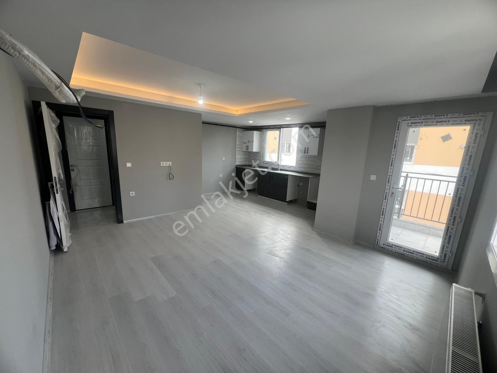 Adana Kenan Evren Ve Özal Bulvarına Yakın Konumda Sıfır Kiralık 2+1 !!! Açıklamayı Okuyalım!!!