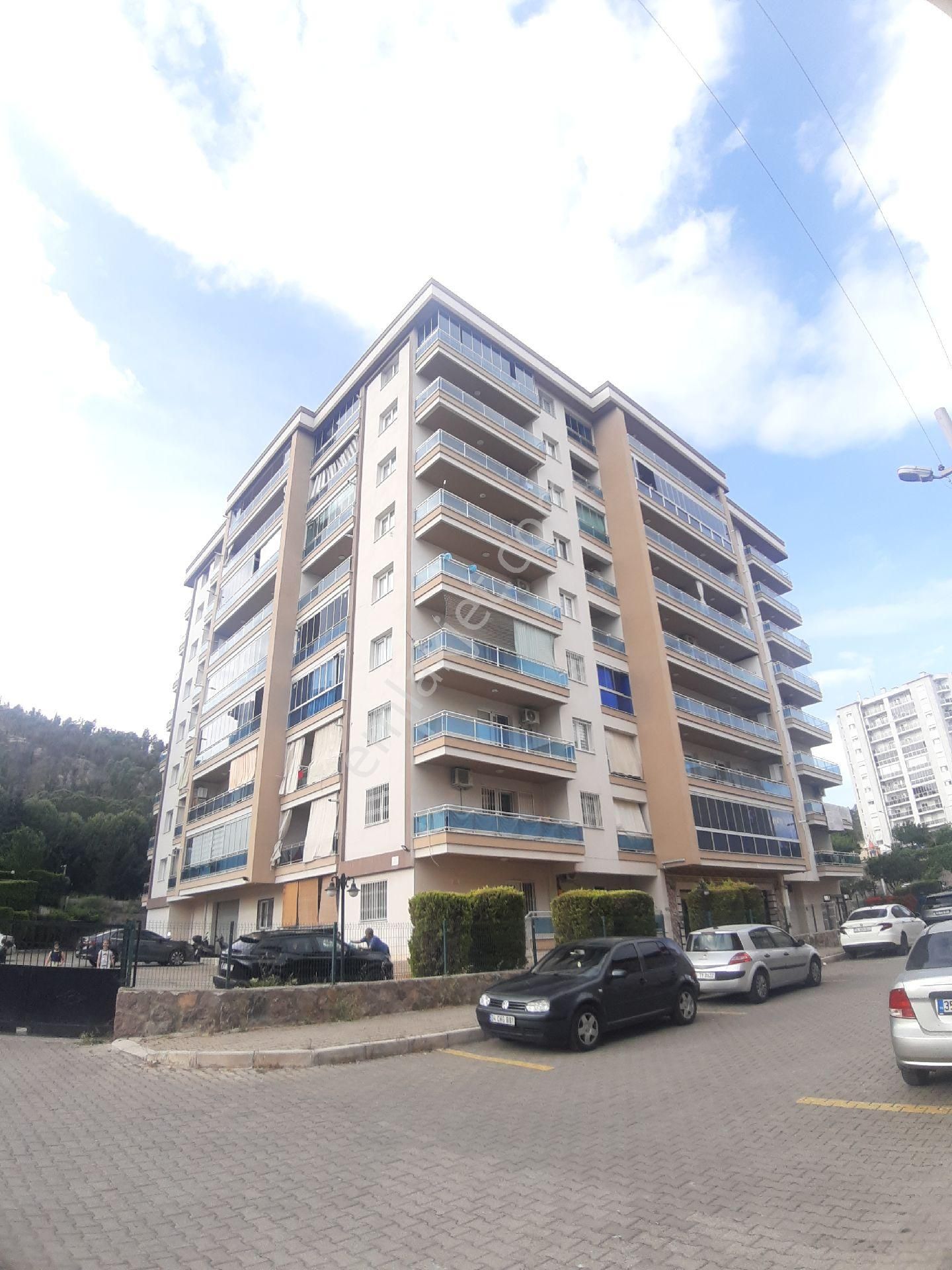 Satılık Daire, Doğalgazlı,iki Cepheli, 3+1, Z.hanım Mahallesinde