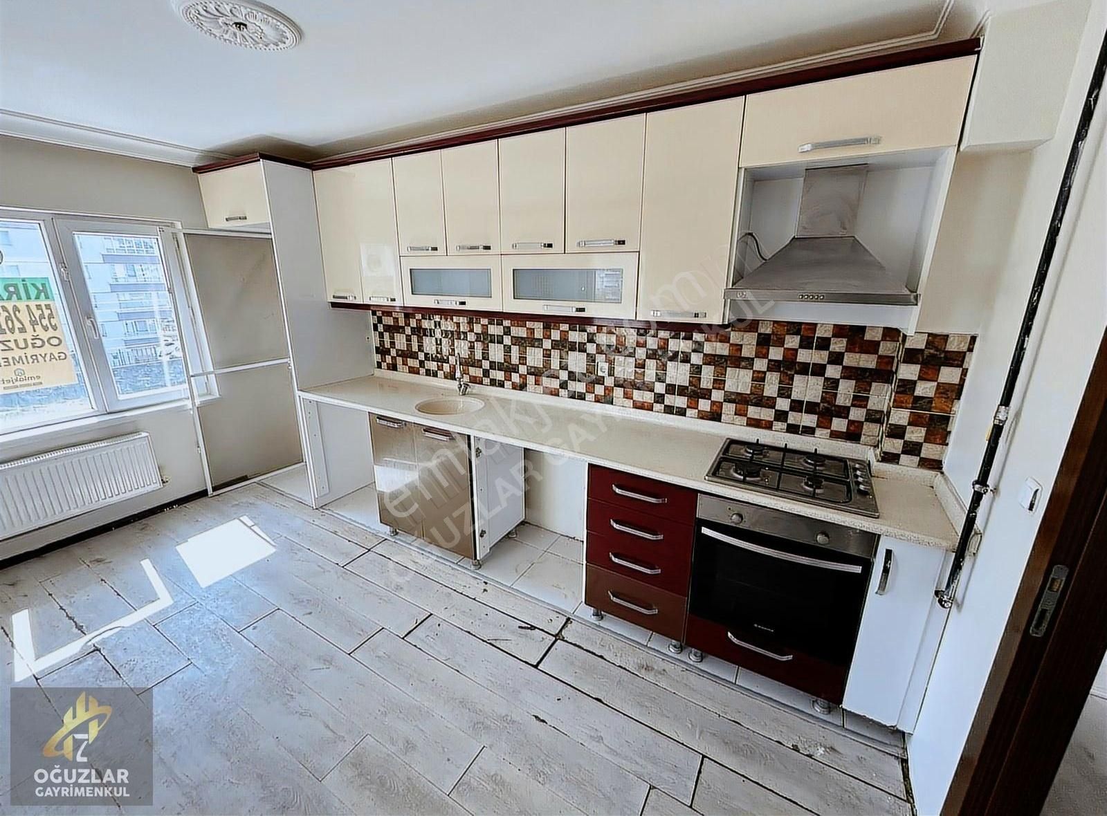 Oğuzlar'dan 29 Ekim Mah'de Katta Asansörlü 3+1 Kiralık Daire