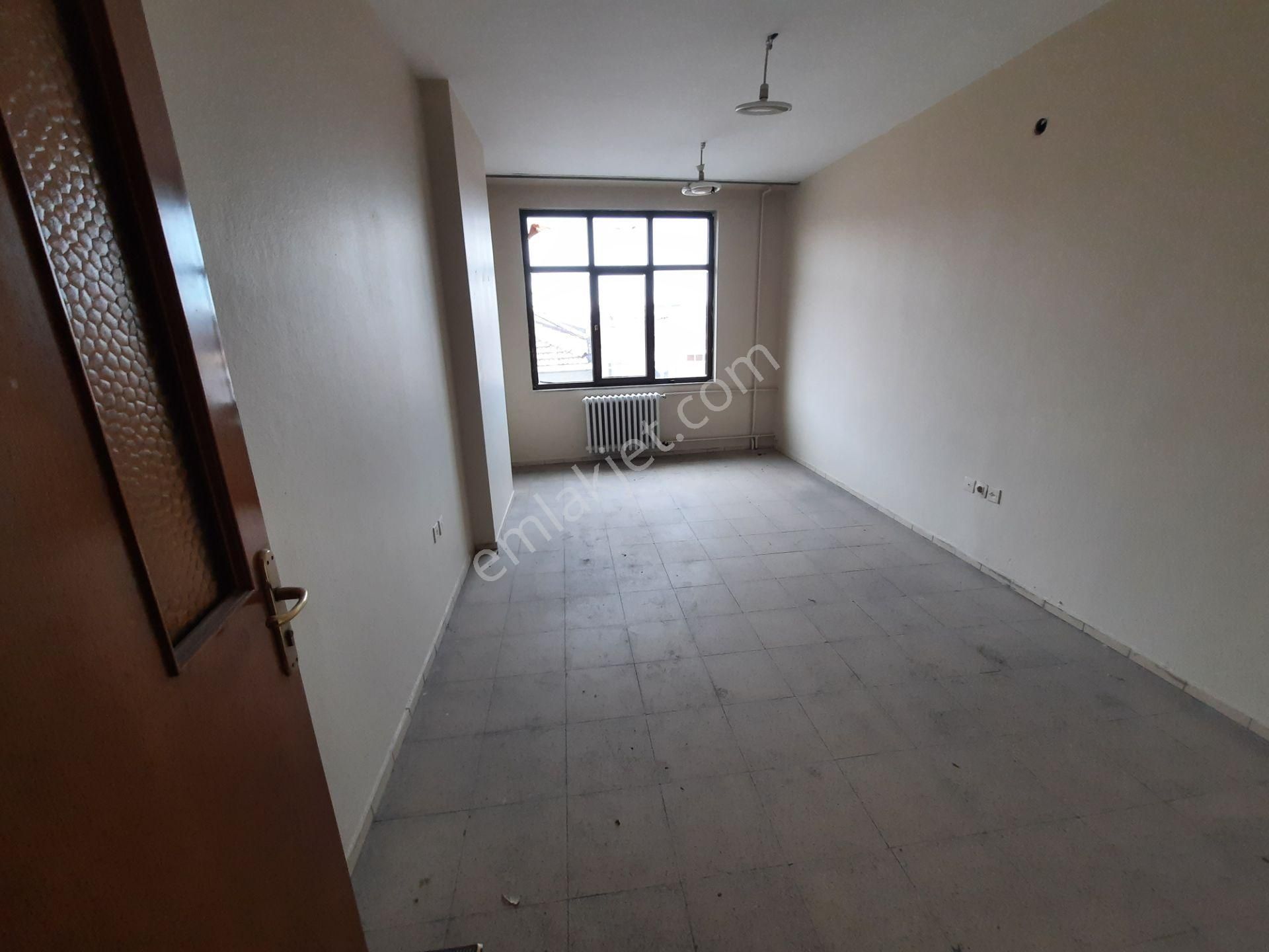 Pendik Uzmanı Cemal Kınay'dan Batı Mah. Kiralık Ofisler