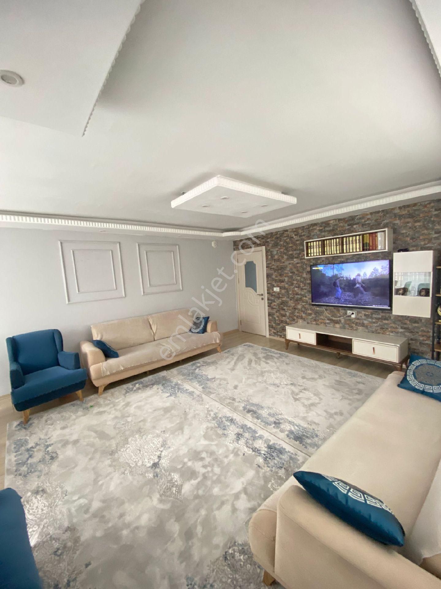 3+2 180m2 Güvercintepe