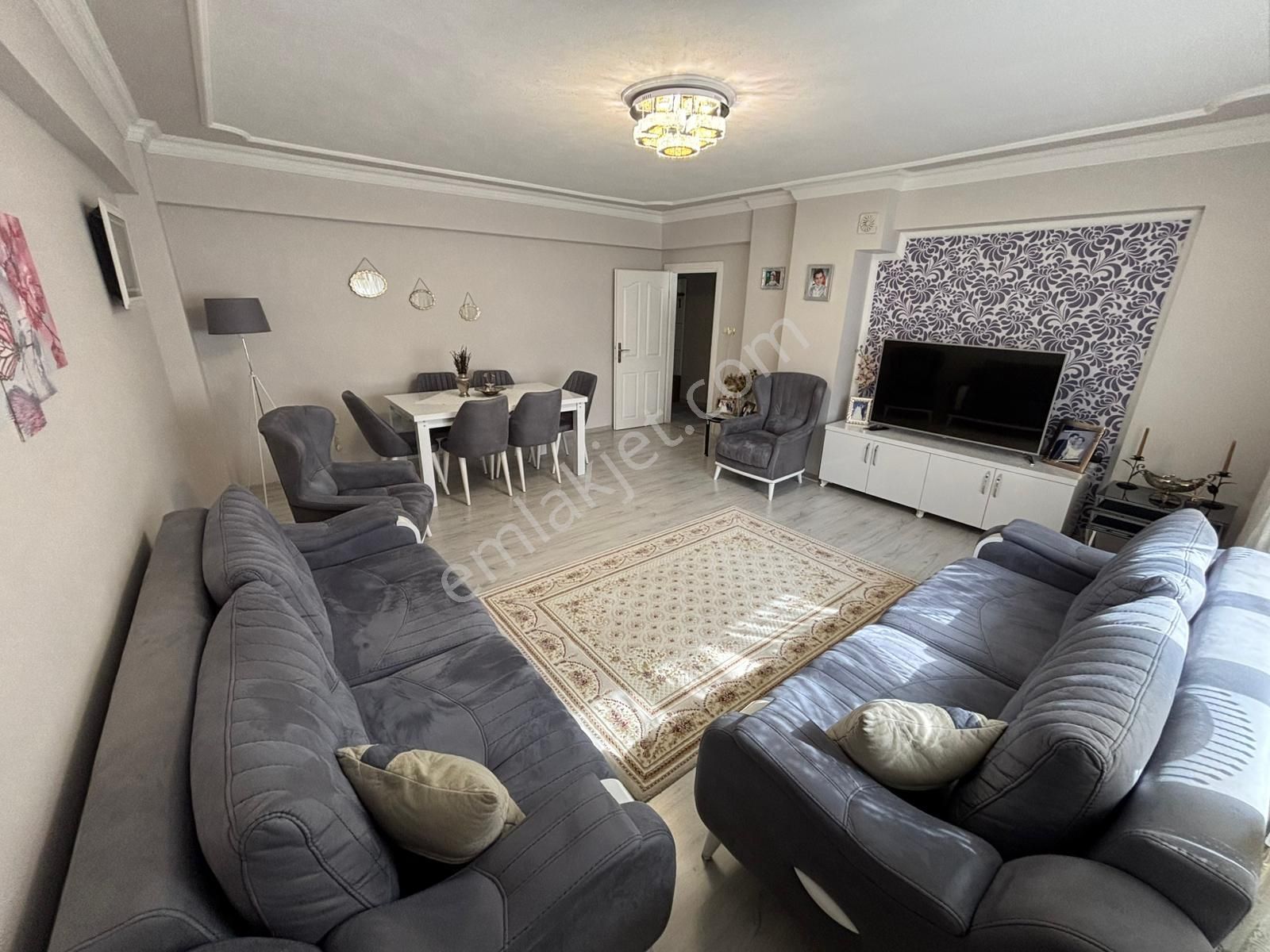 Orbeyden Reşadiye Mah. Güvenç Taksi Yakını 3+1 İçi Yapılı Daire