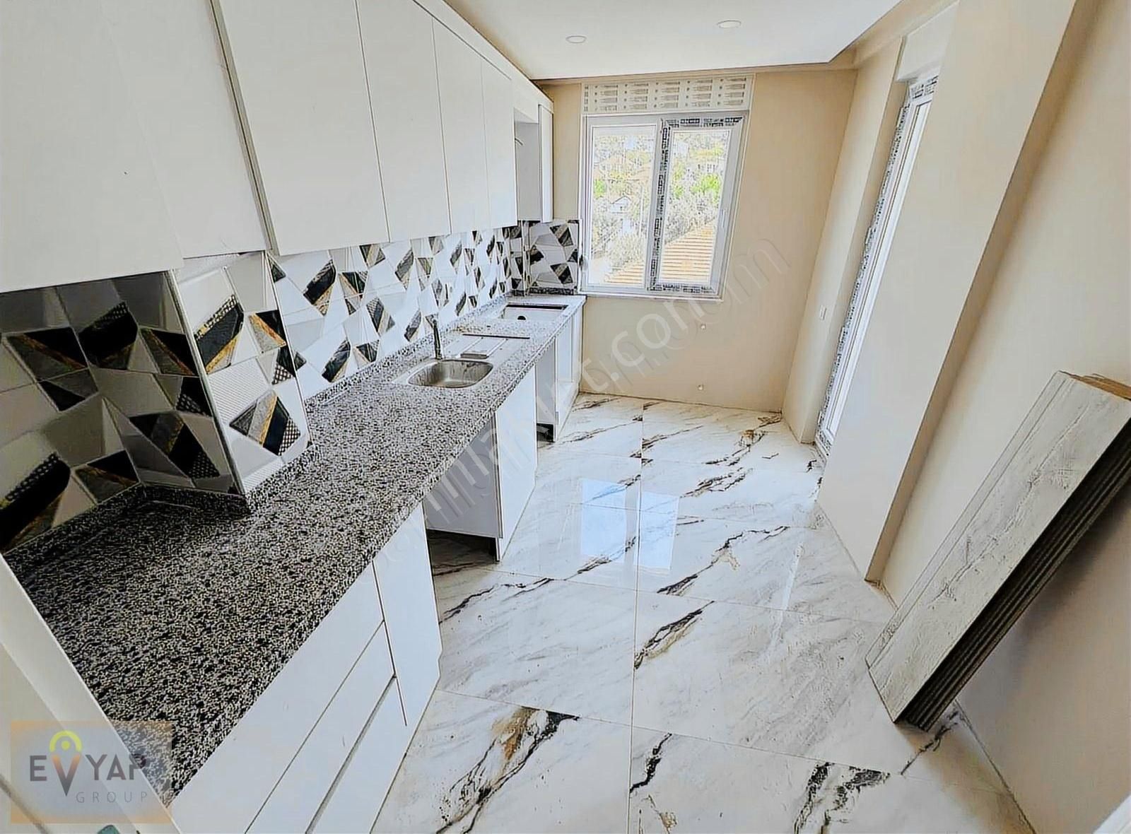 Esentepe'de Sıfır Asansörlü 3+1 Satılık Daire
