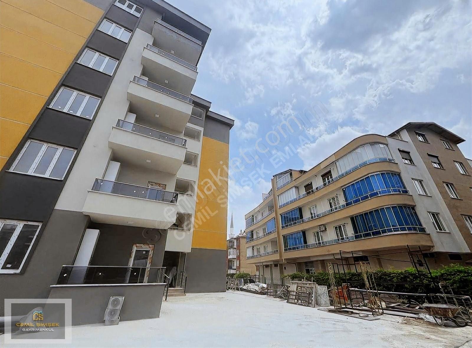 Cemil Şimşek'den Küçük Kumköprü Cad Sıfır 3+1 Fırsat Dairesi - Görsel 12