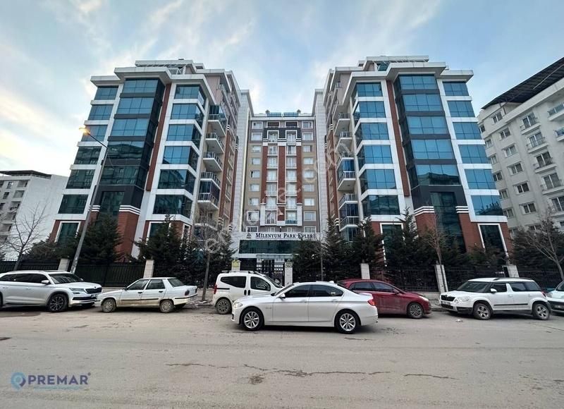 Premar Akarat'tan Van'ın En Gözde Sitesinden Satılık 4+1 Daire