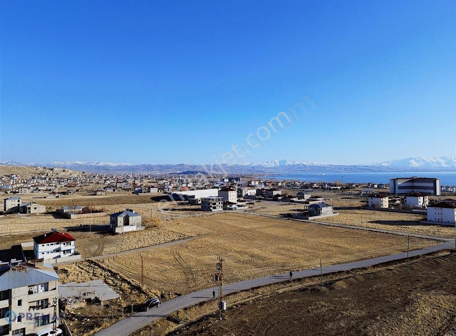 Van Tuşba Şemsibeyde Göl Manzaralı, Yatırımlık Arsa!