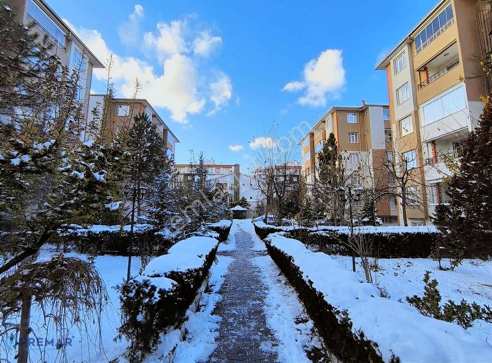 Premar'dan İkinisan Cd Civarında Satılık 3+1 Daire