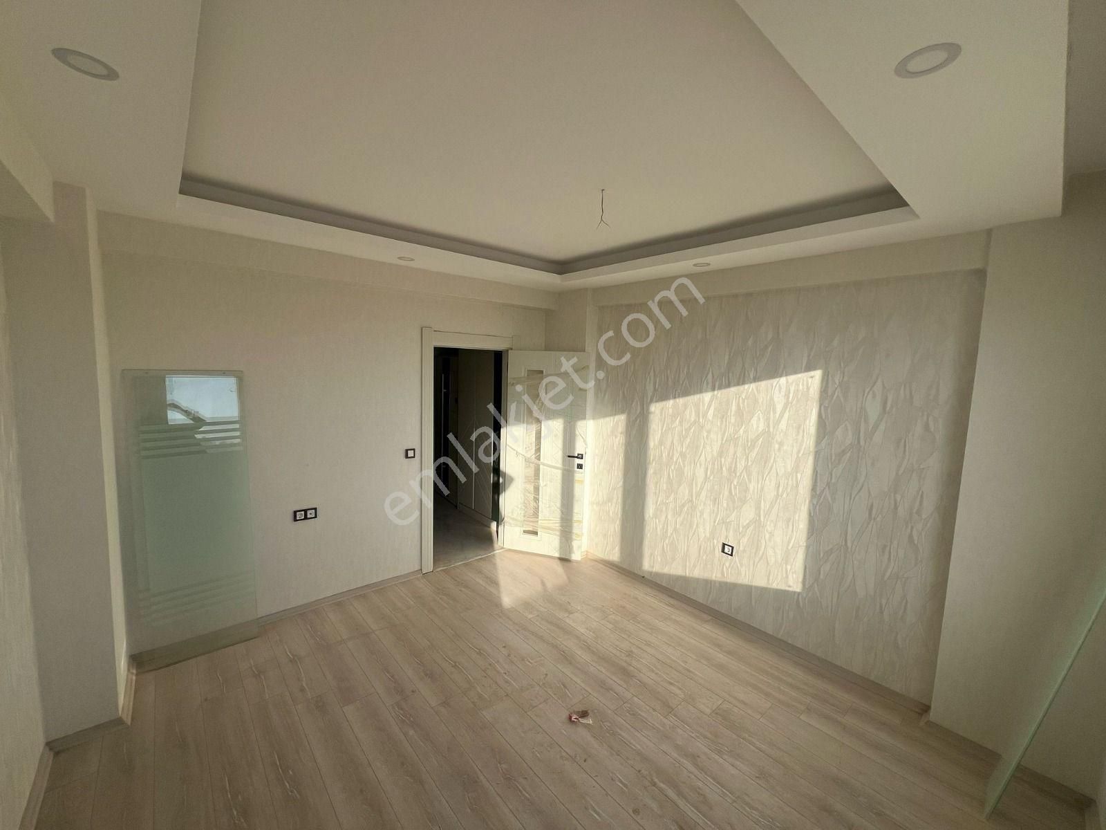 Altındağ Karşısı Mtr Yapıda Satılık 2+1daire