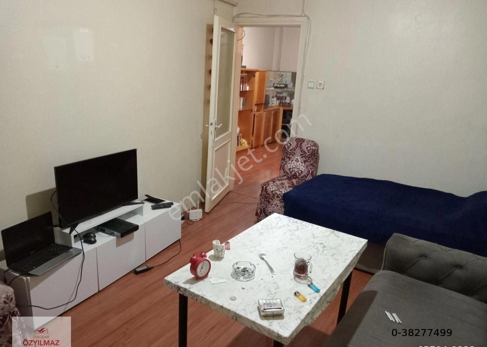 Zeynepkamil Ara Kat Doğalgaz Sobalı 1+1 Satılık